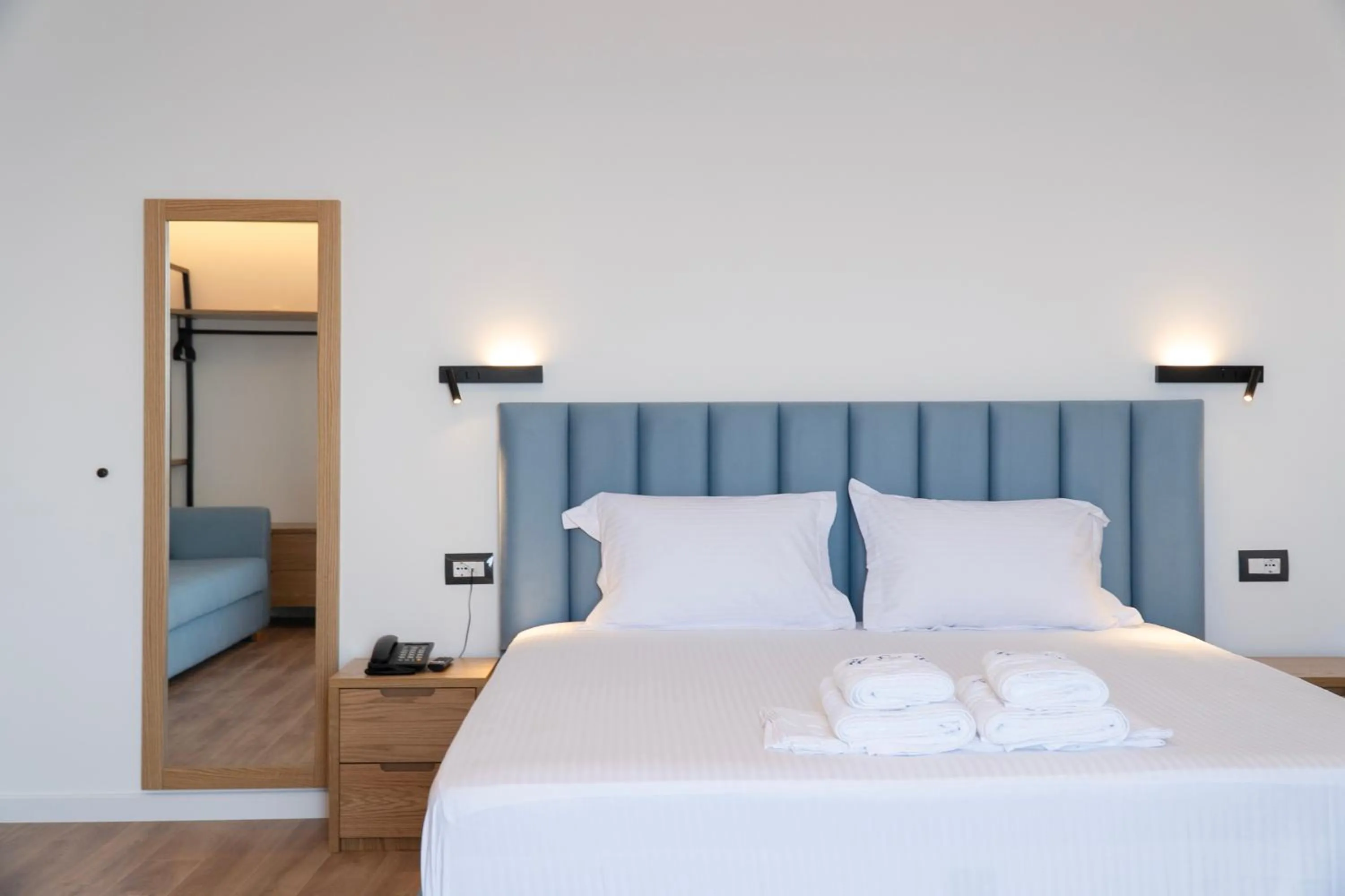 Bed in Hilltop Heaven Hotel