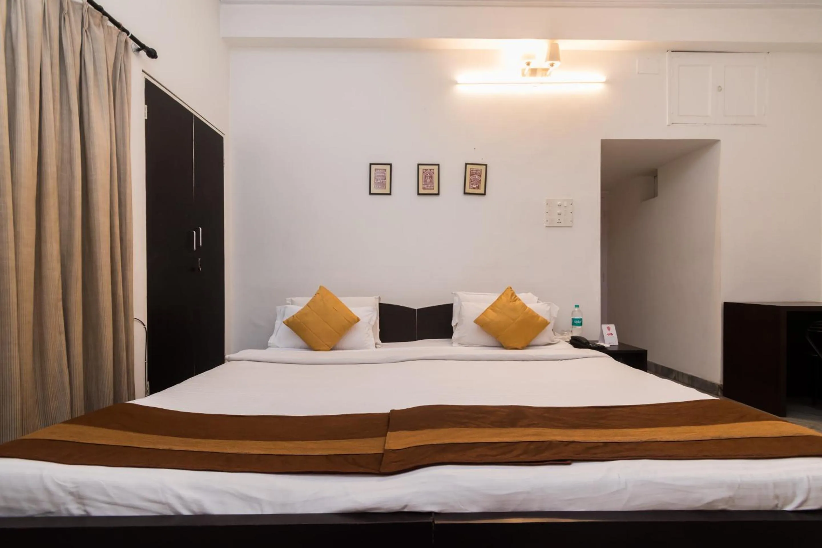 Bedroom, Bed in Super Hotel O Rathi Kunj Near City Centre Salt Lake