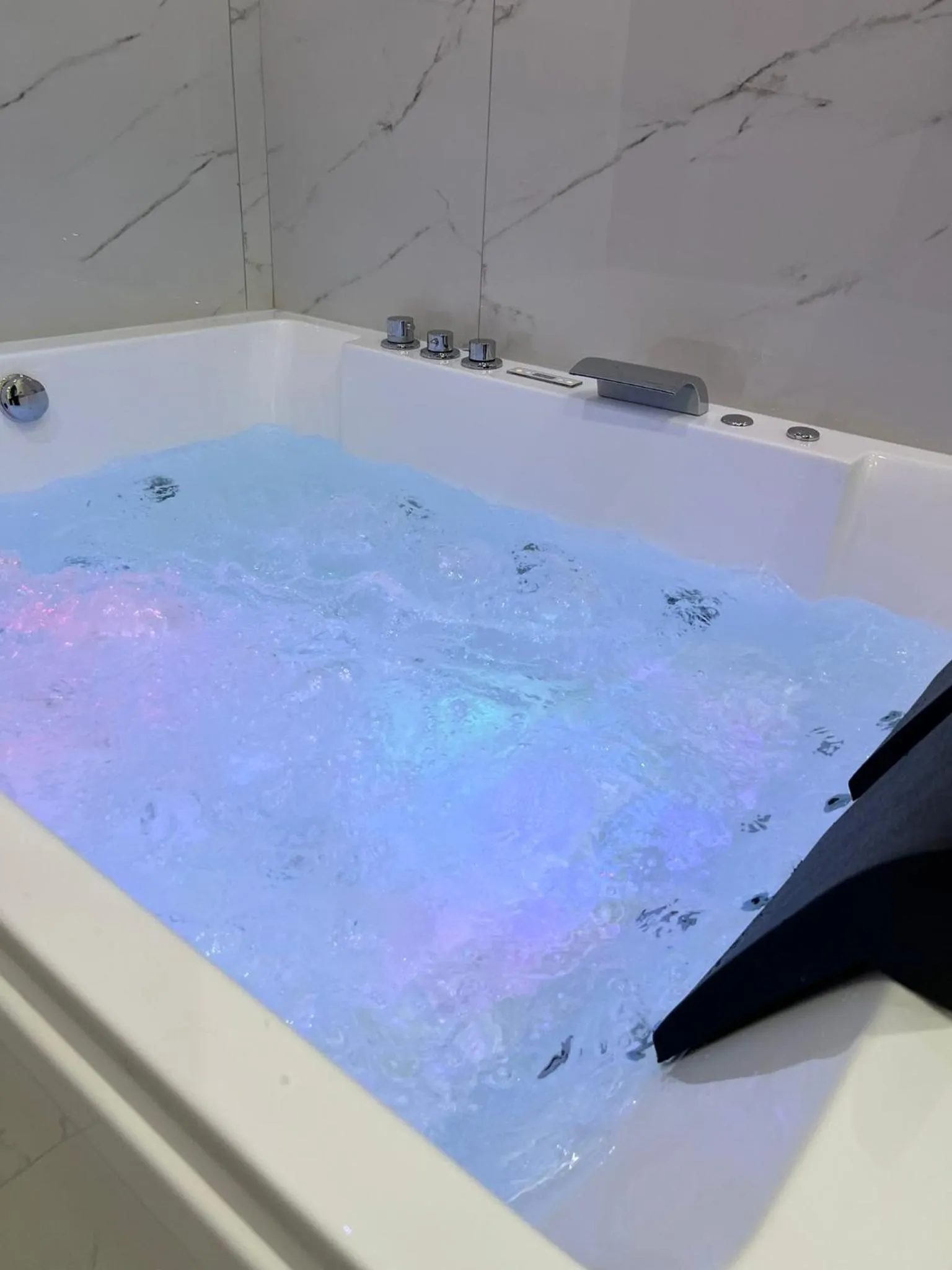 Hot Tub in Villa Flora