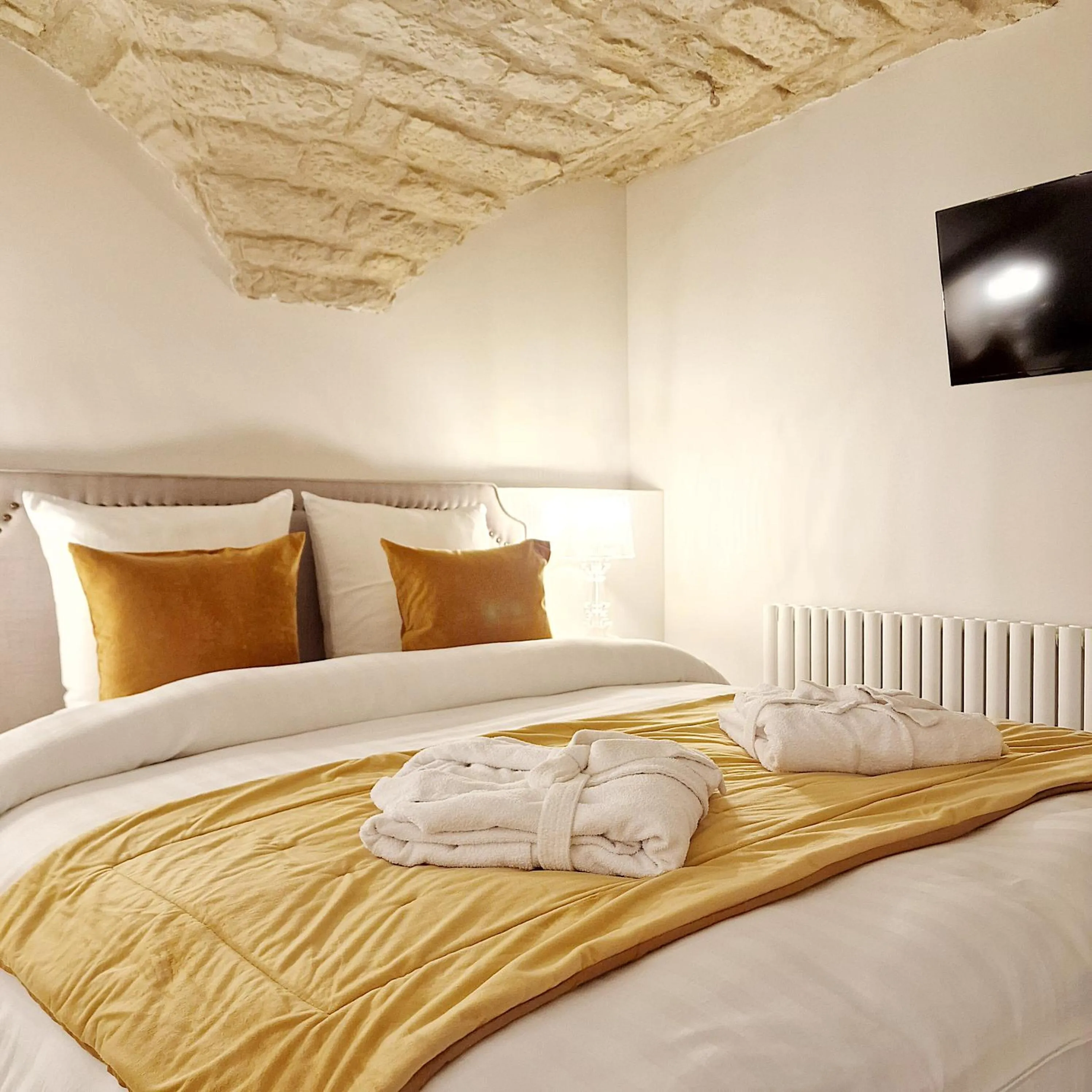 Bed in La Dolce Vita Spa privatif