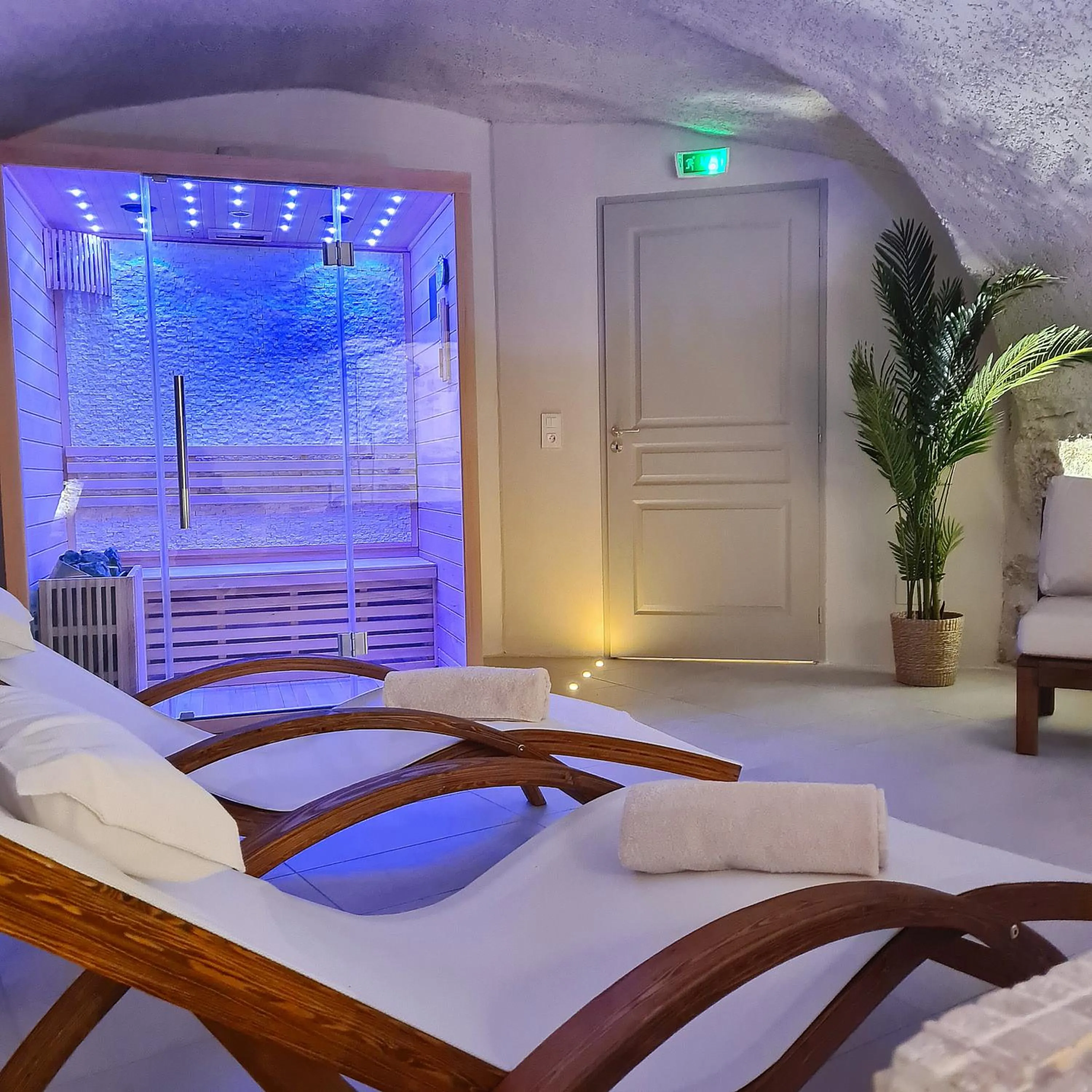 Bed in La Dolce Vita Spa privatif