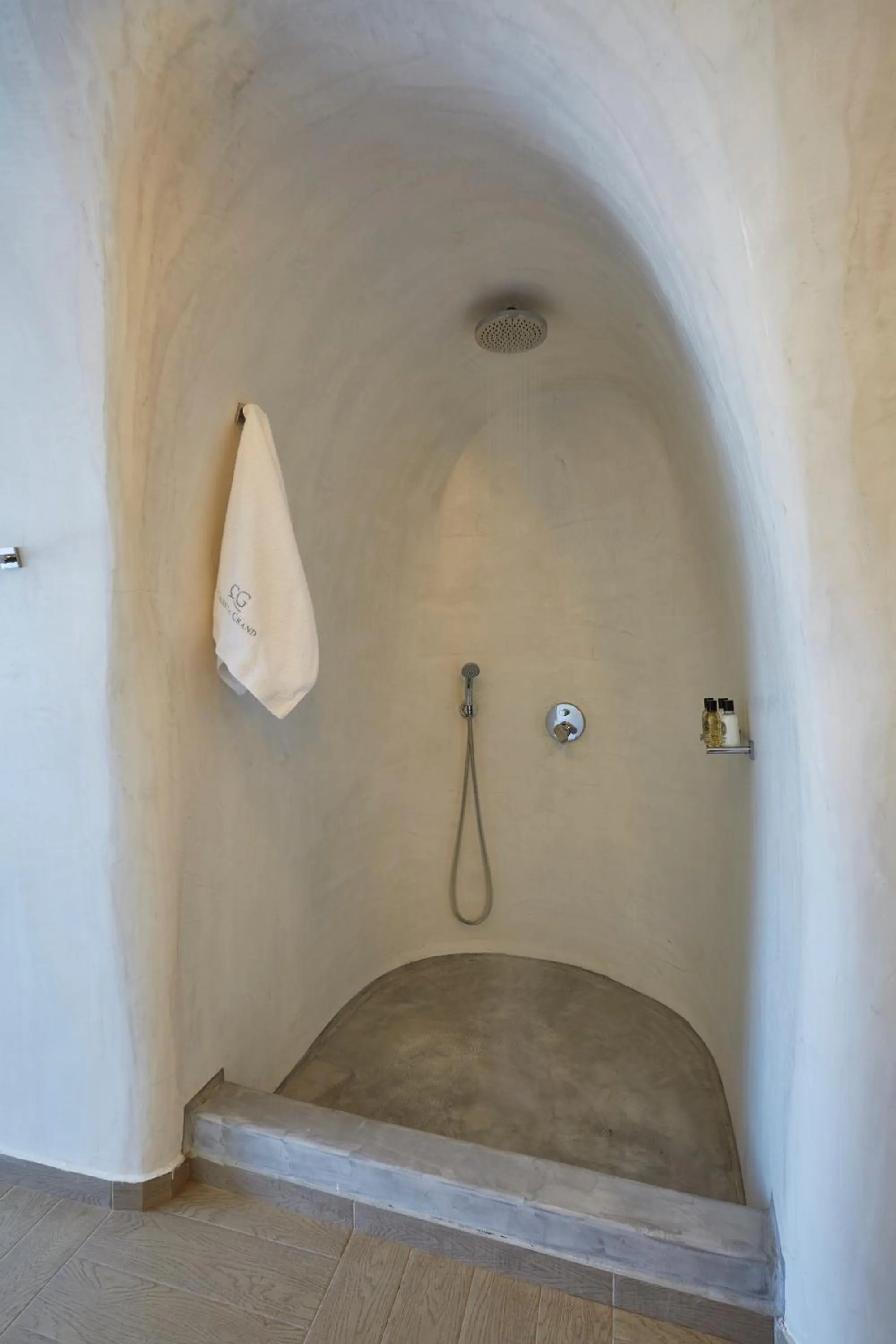 Time of day, Bed in Celestia Grand