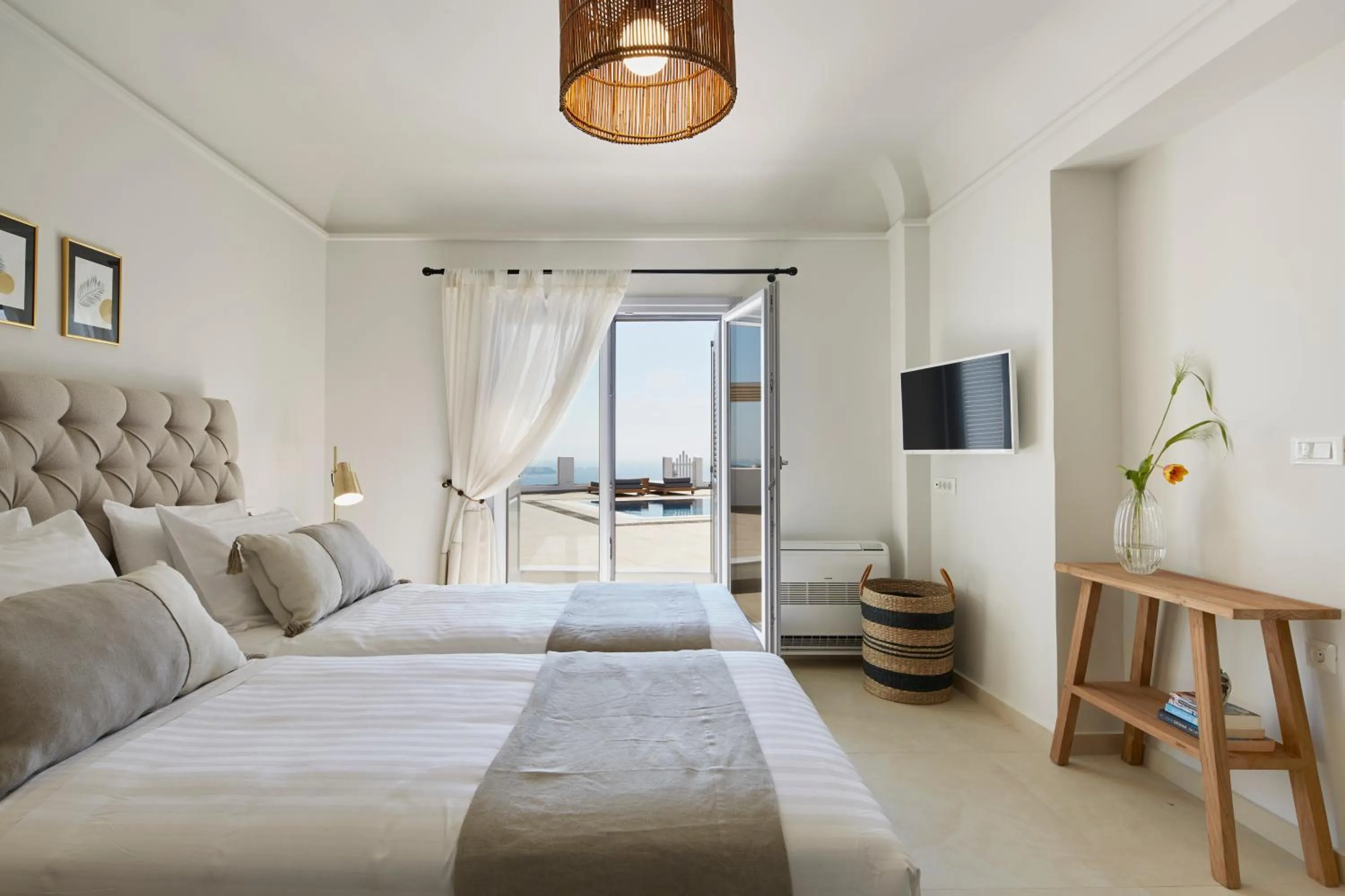 Time of day, Bed in Celestia Grand