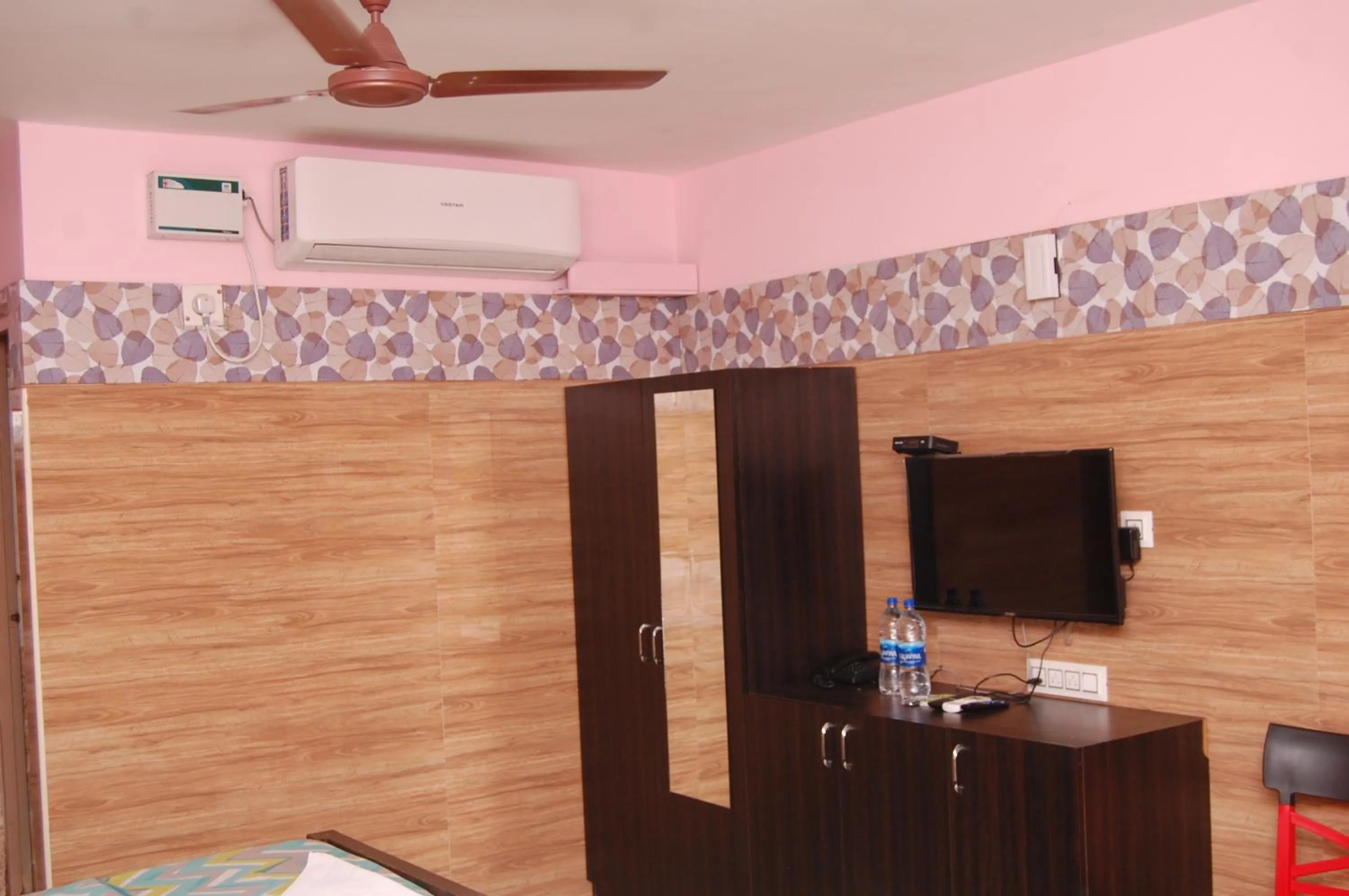 air conditioner in Adhi Residency