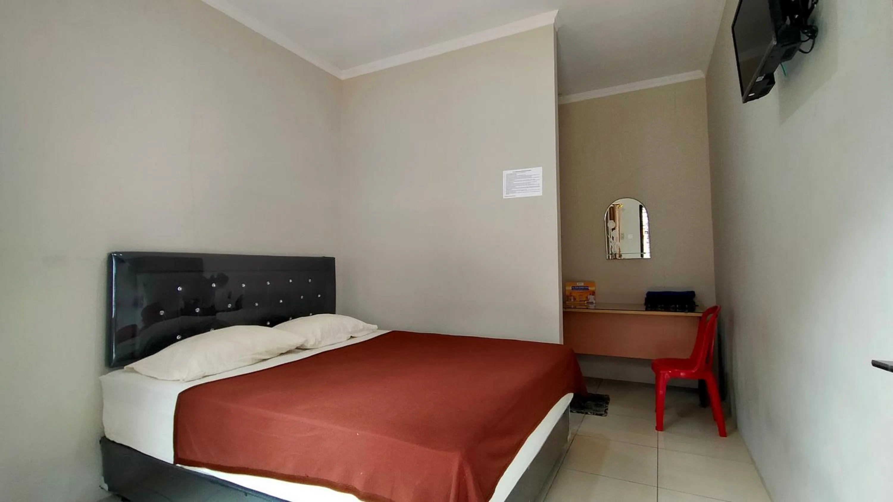 Staff, Bed in Aqsa Guest House Ciamis Syariah