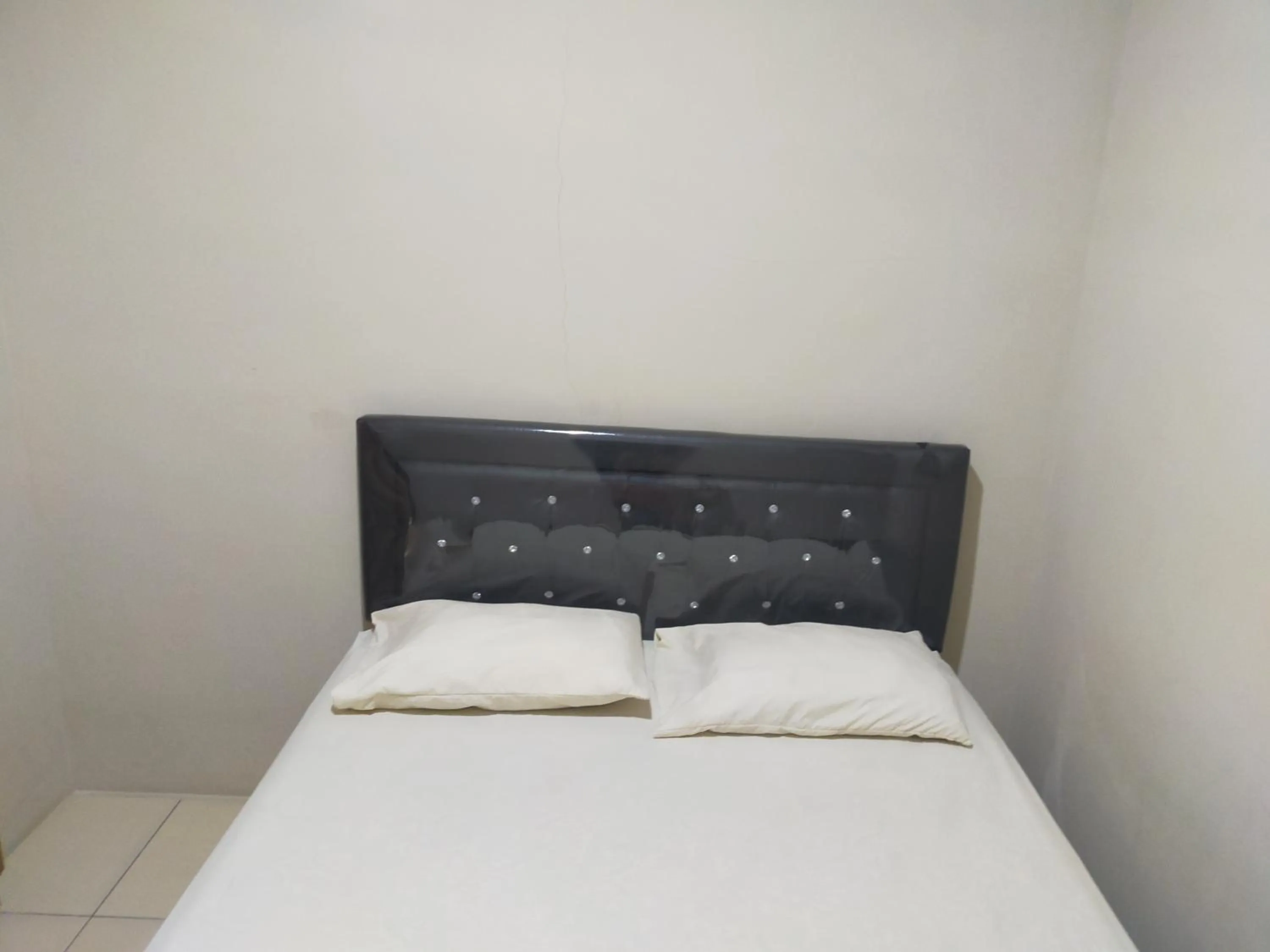 Staff, Bed in Aqsa Guest House Ciamis Syariah