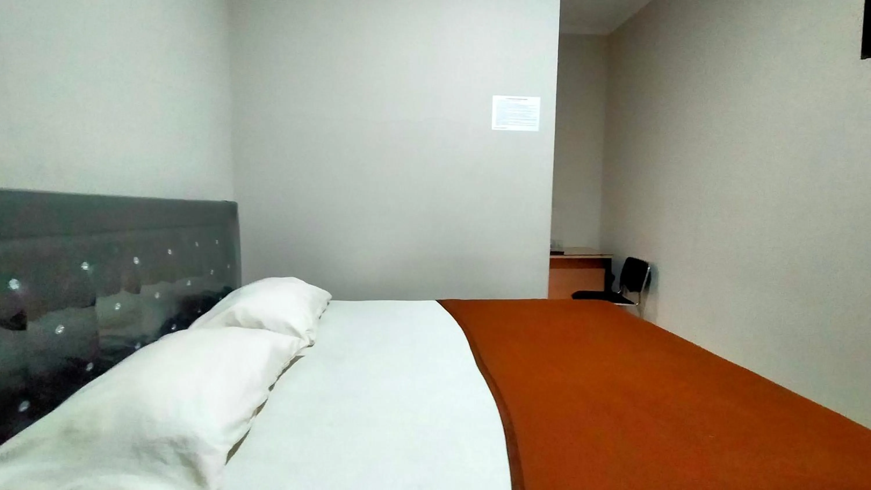 Staff, Bed in Aqsa Guest House Ciamis Syariah