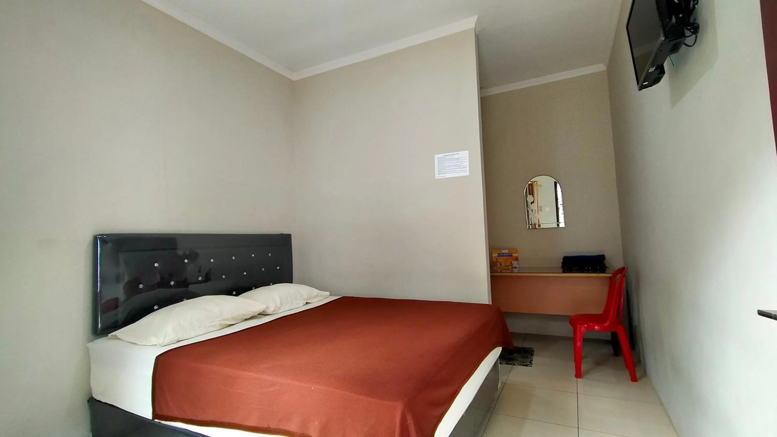 Staff, Bed in Aqsa Guest House Ciamis Syariah