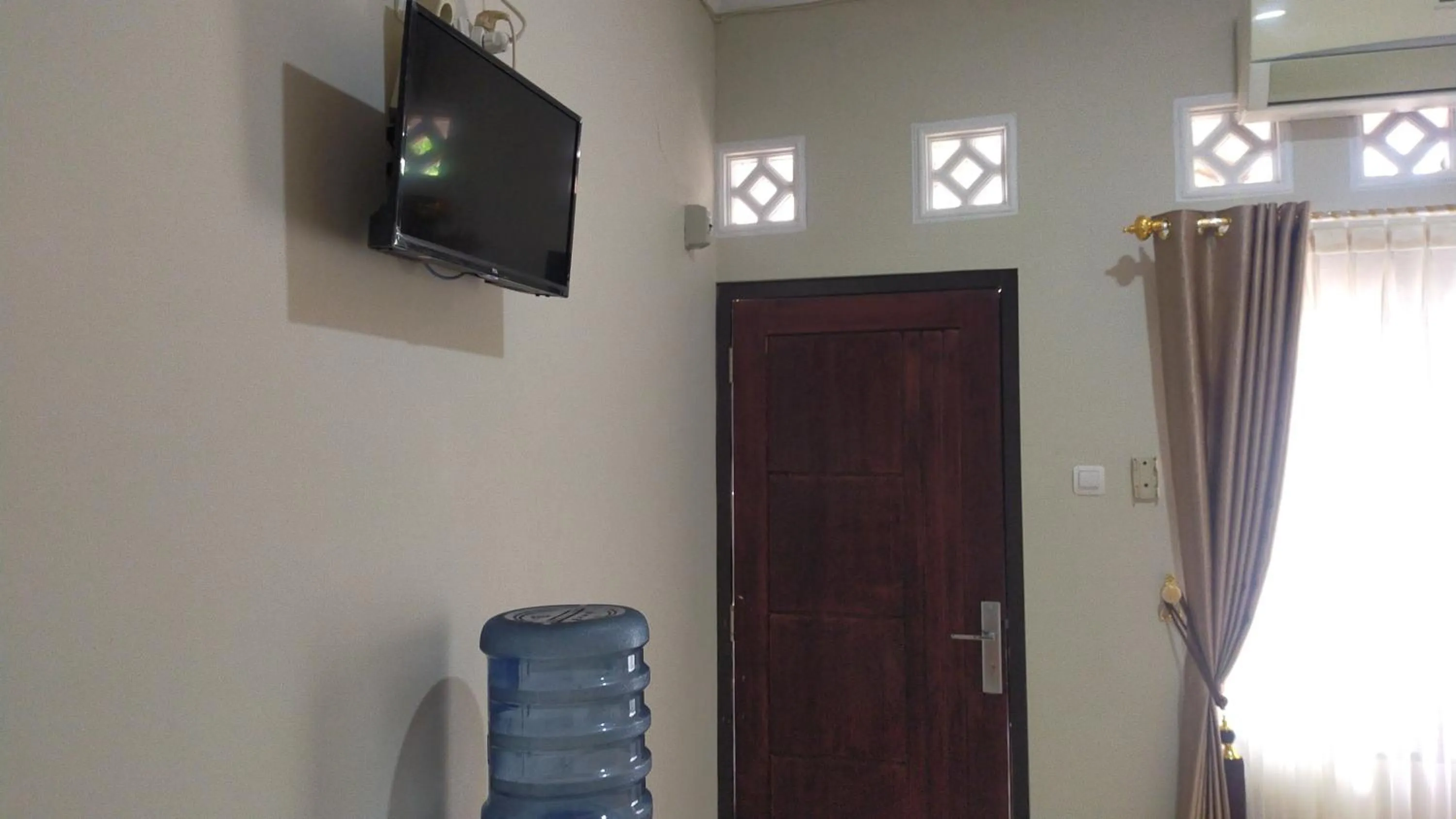 Staff in Aqsa Guest House Ciamis Syariah