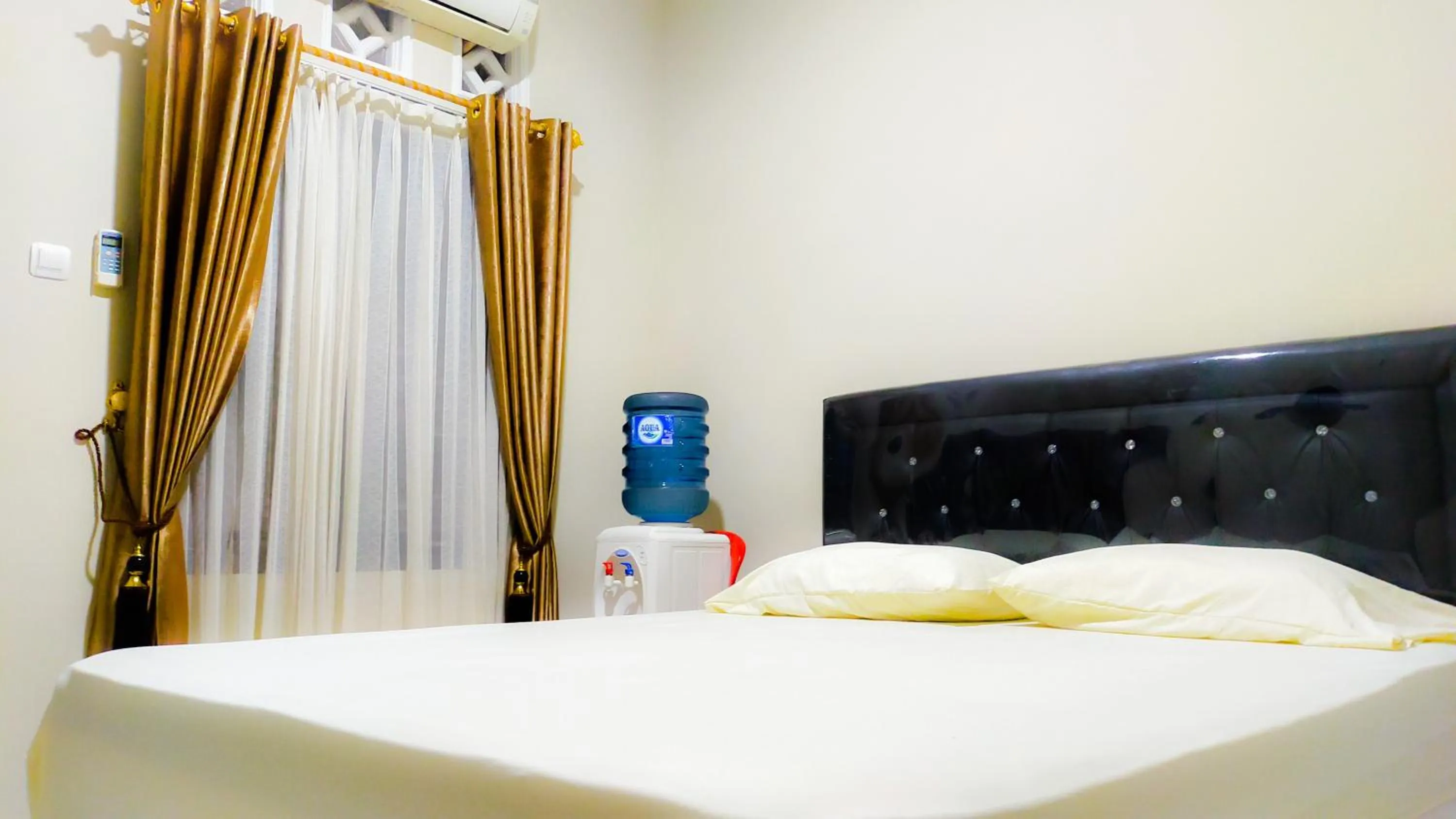 Bed in Aqsa Guest House Ciamis Syariah