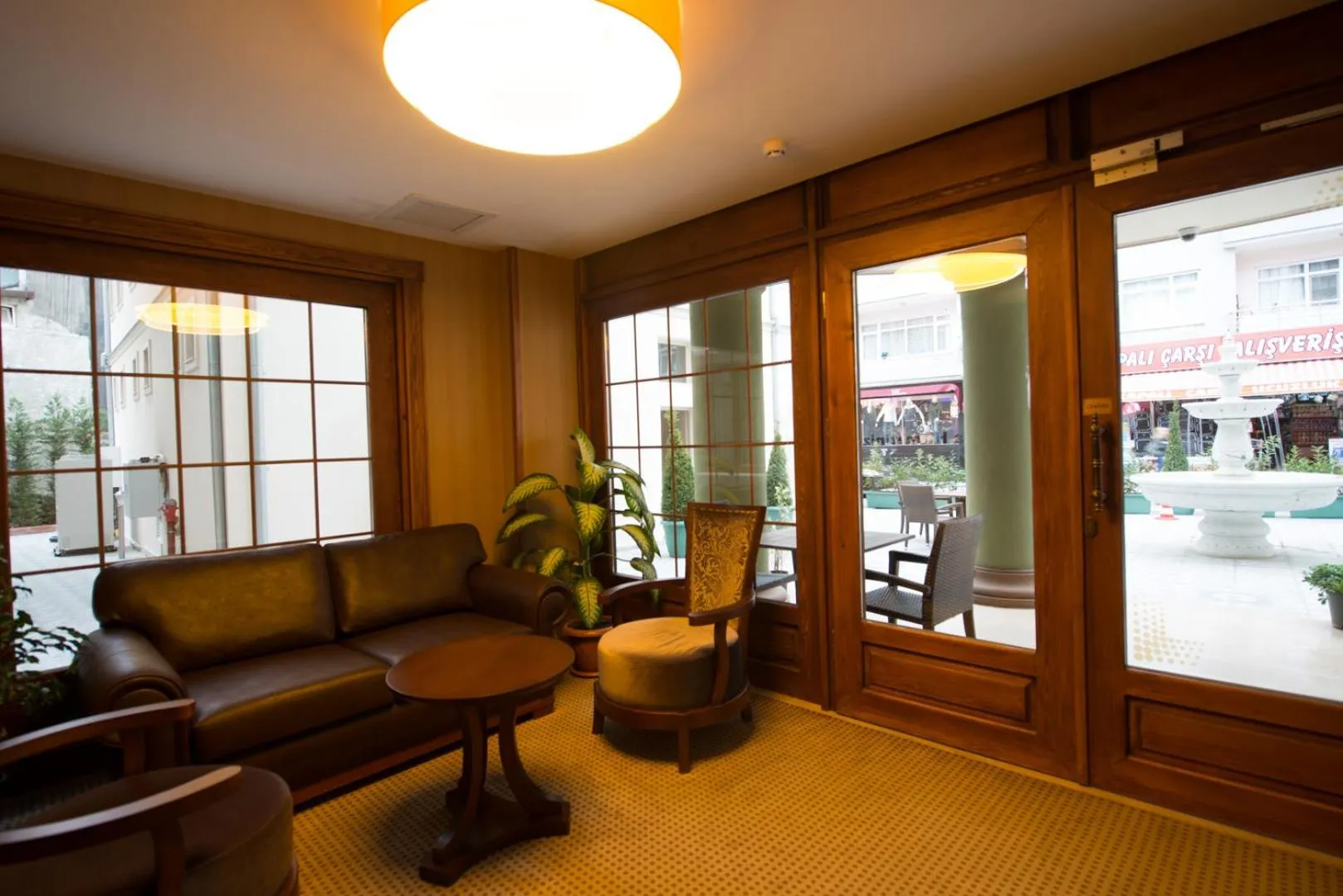 Seating area in Cesmeli Konak Hotel Silivri