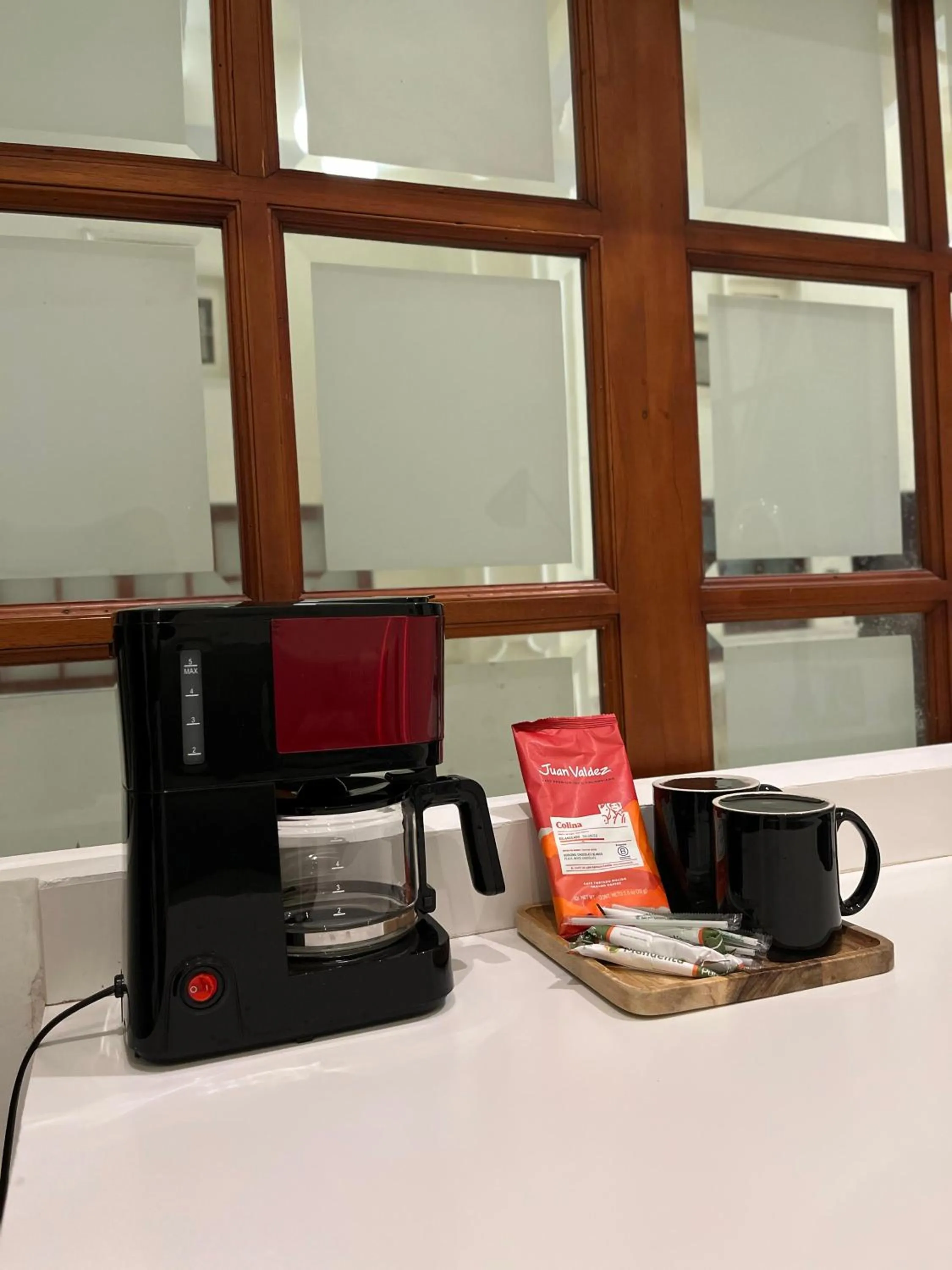 Coffee/tea facilities in Ganem Suites Cartagena