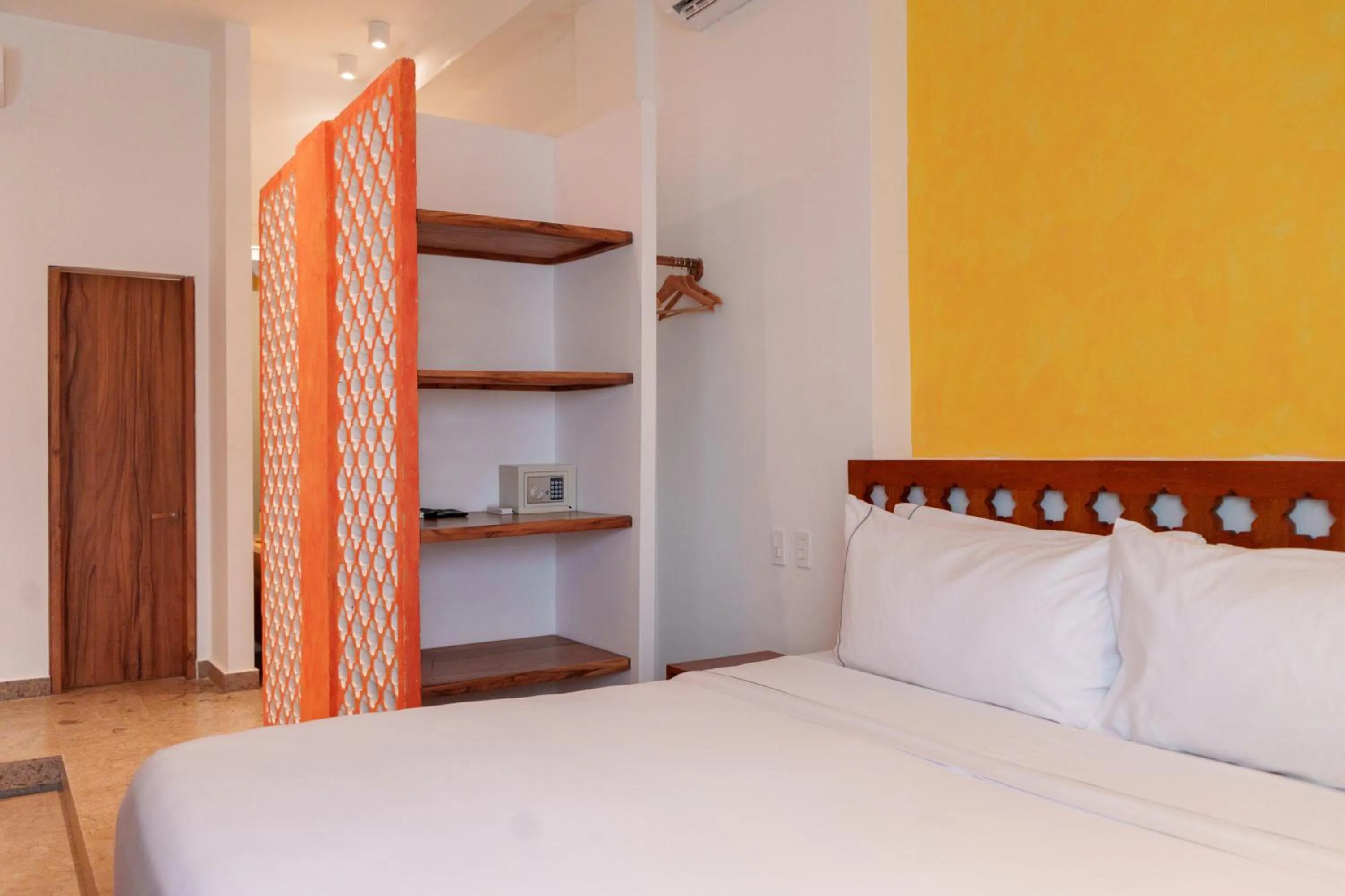 Bedroom, Bed in Ganem Suites Cartagena