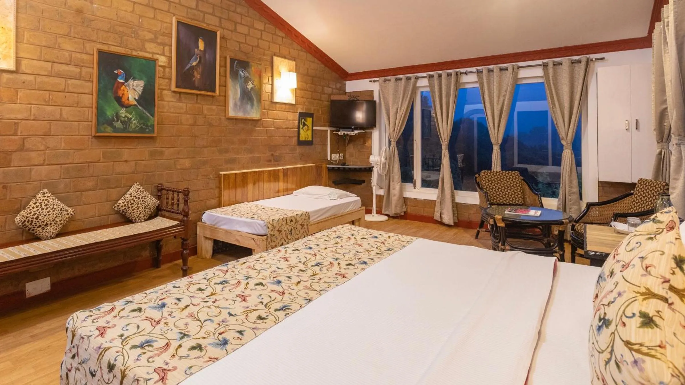 Photo of the whole room, Bed in De Rock Jungle Living Resort