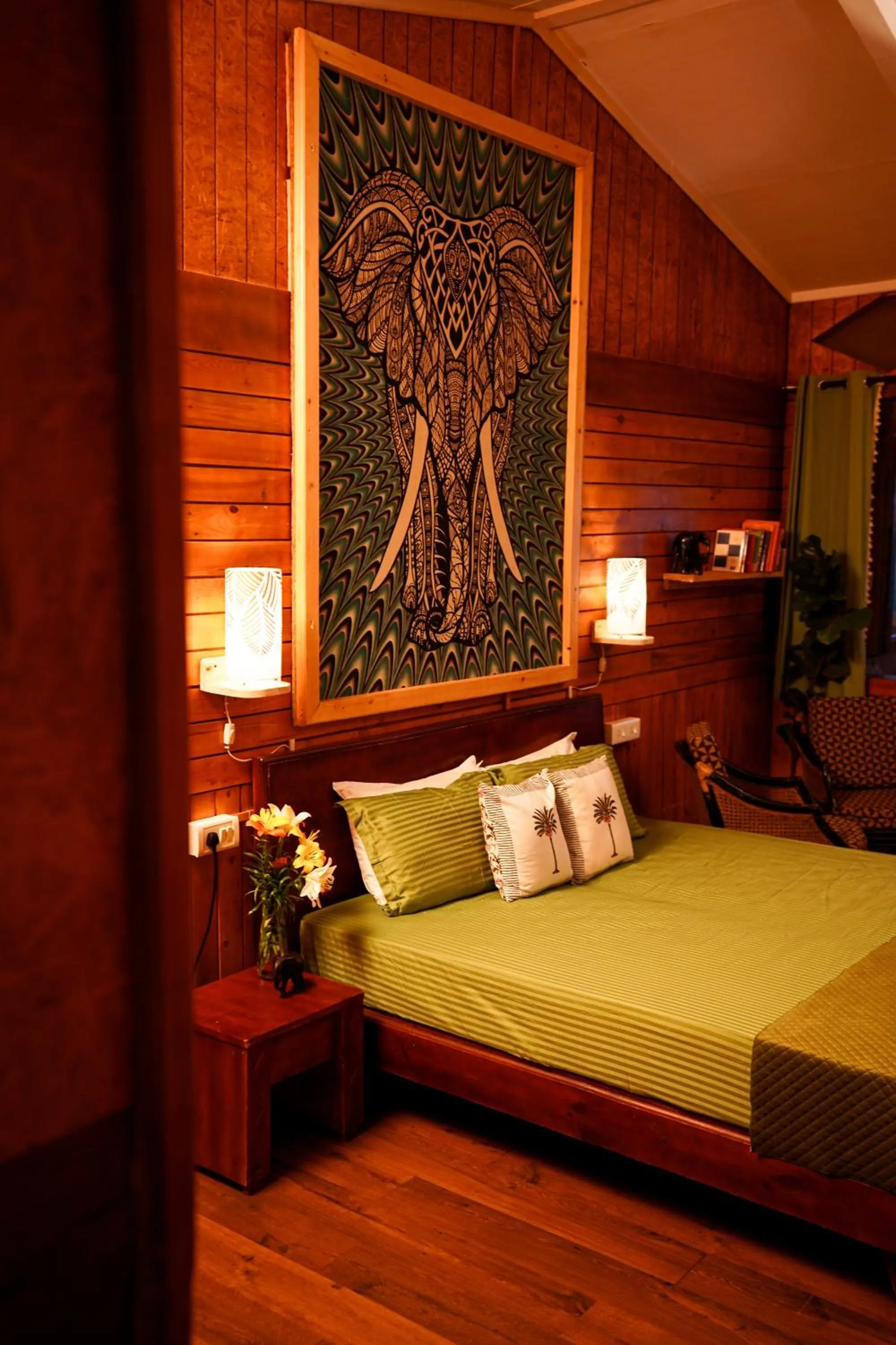 Bed in De Rock Jungle Living Resort