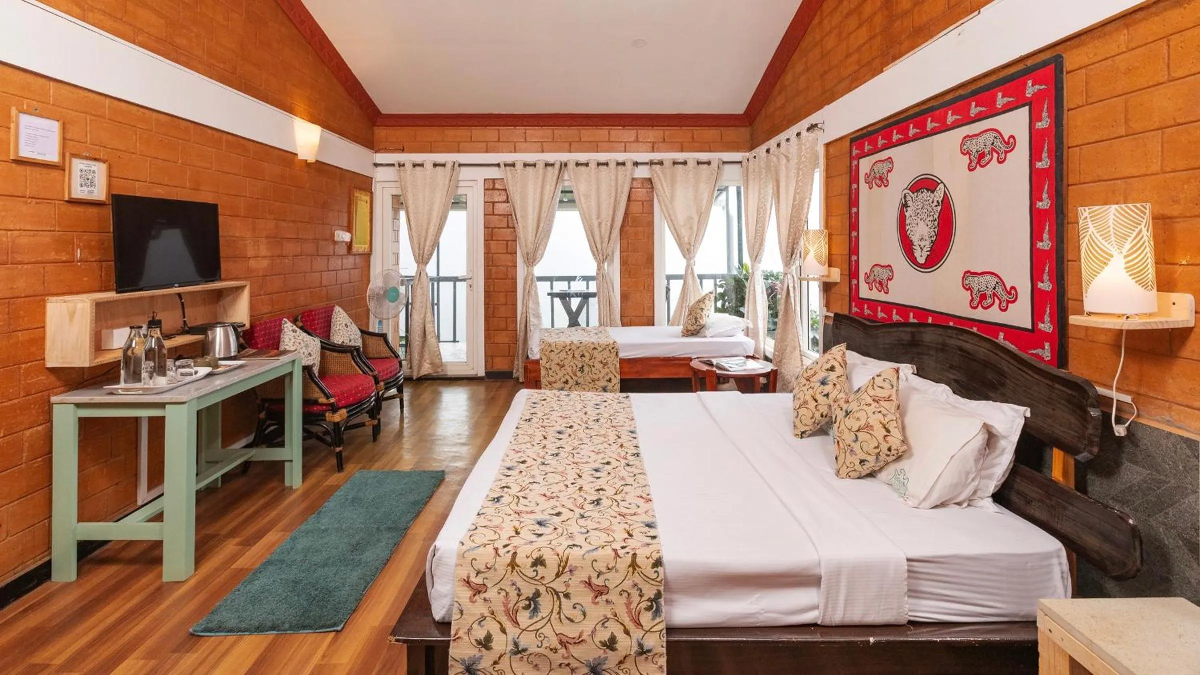 Bed in De Rock Jungle Living Resort