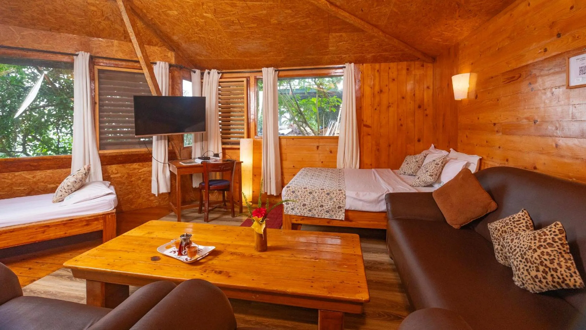 Bed in De Rock Jungle Living Resort