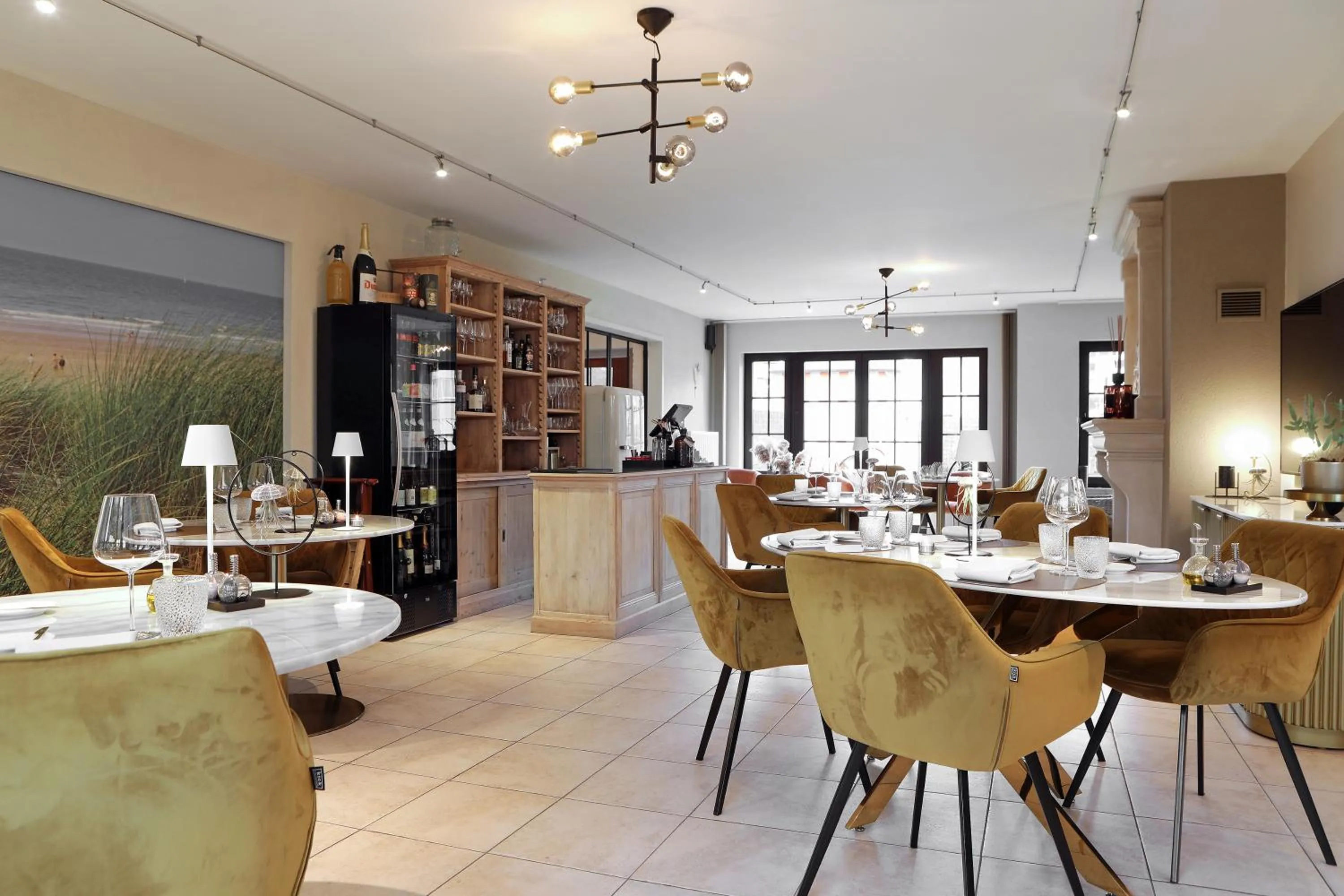 Restaurant/places to eat in Per Sea