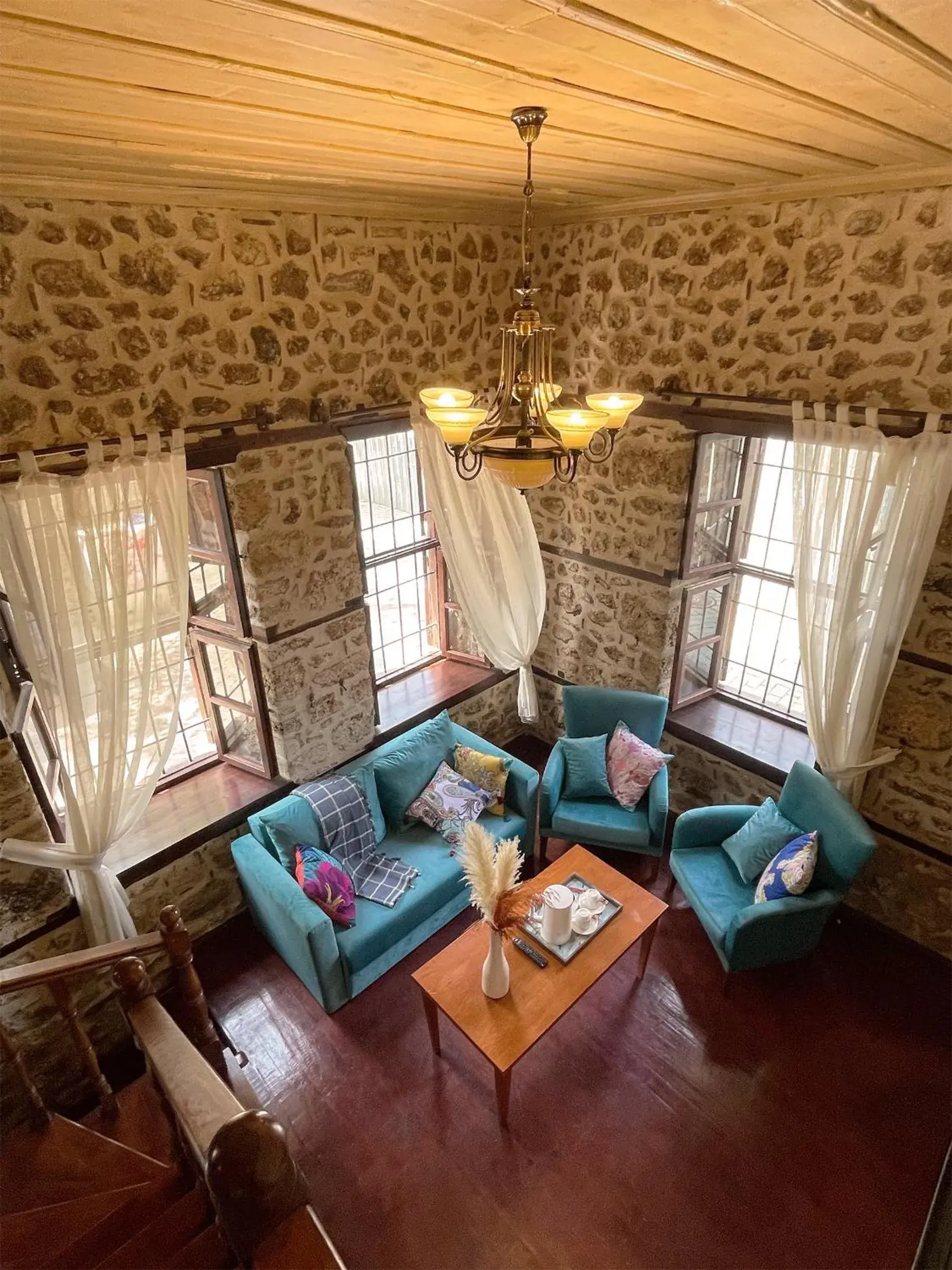 Deluxe King Suite in Hotel Mille Kaleiçi Deluxe King Suite in Hotel Mille Kaleiçi