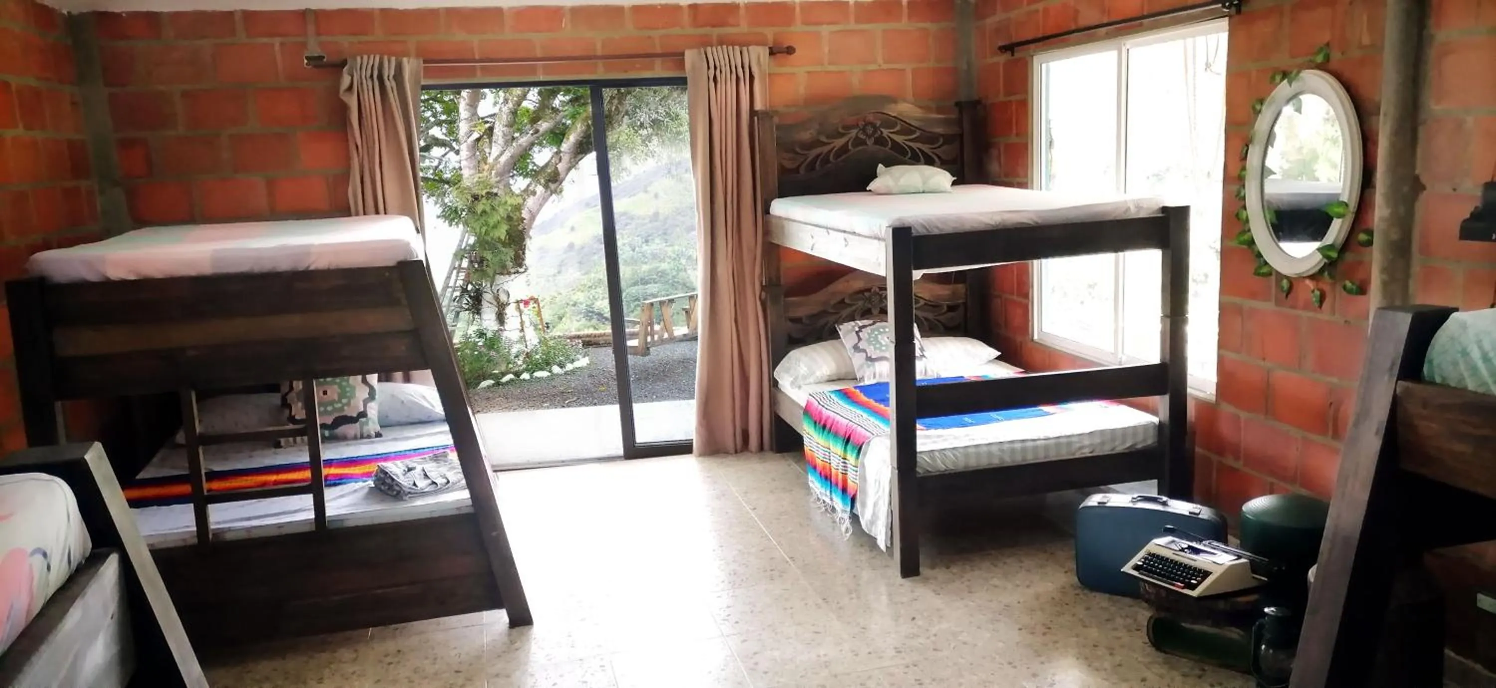 bunk bed, Bed in BOSQUE EL DESCANSO