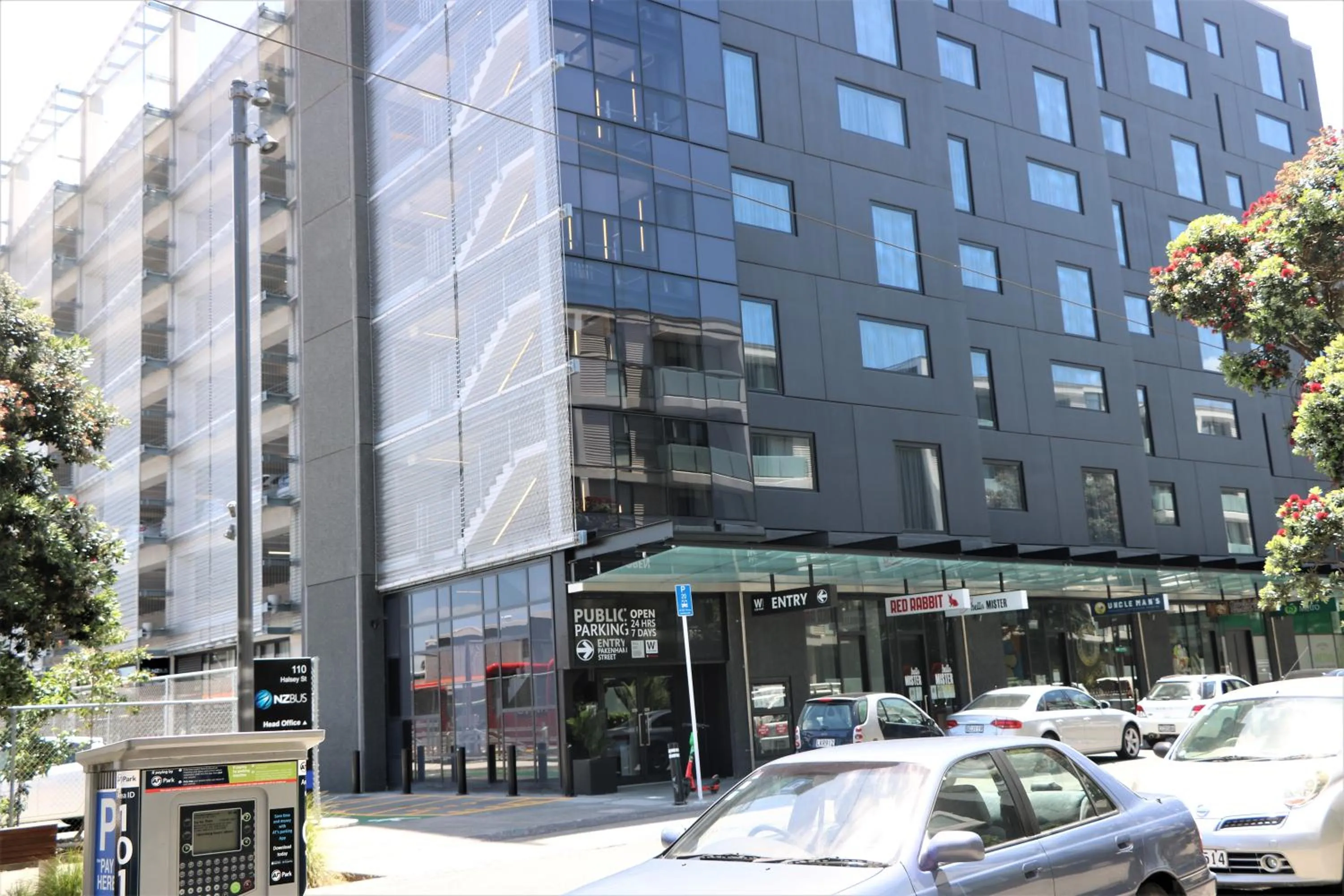 Neighbourhood in Marsden Viaduct