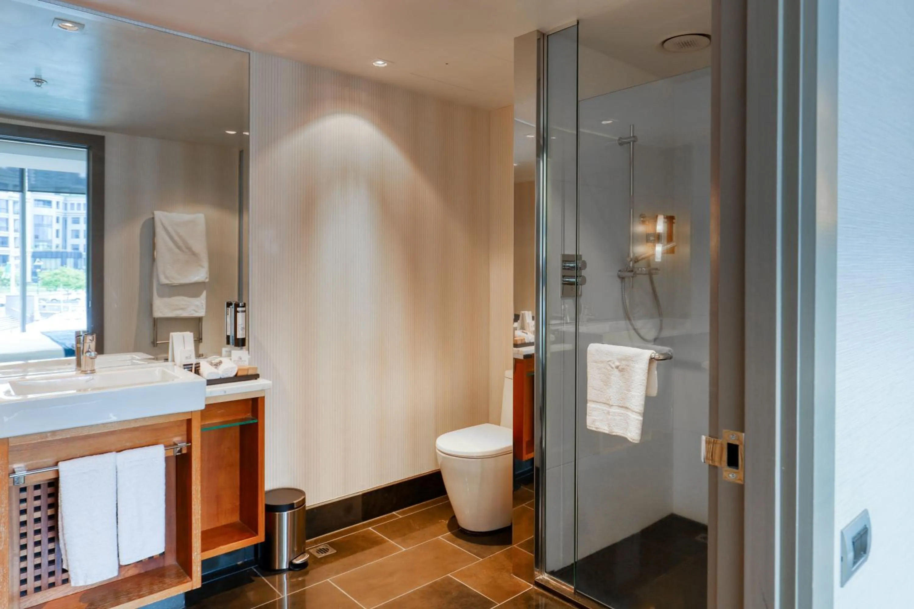 Shower in Marsden Viaduct