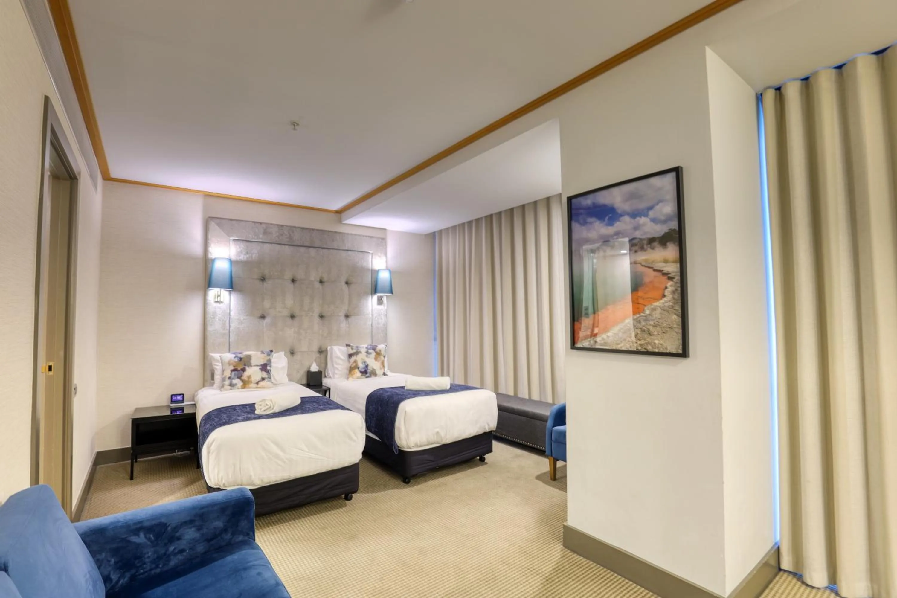 Bedroom, Bed in Marsden Viaduct