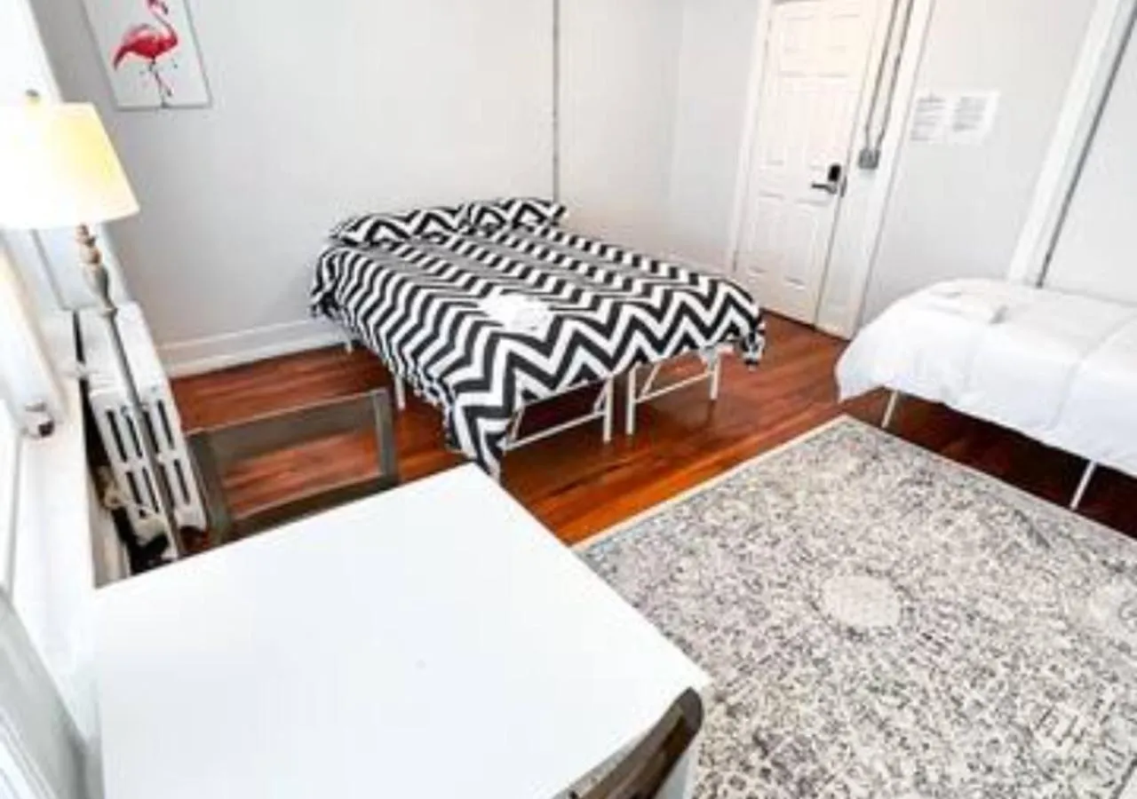 Dinner, Bed in Legacy - Spring Garden University City