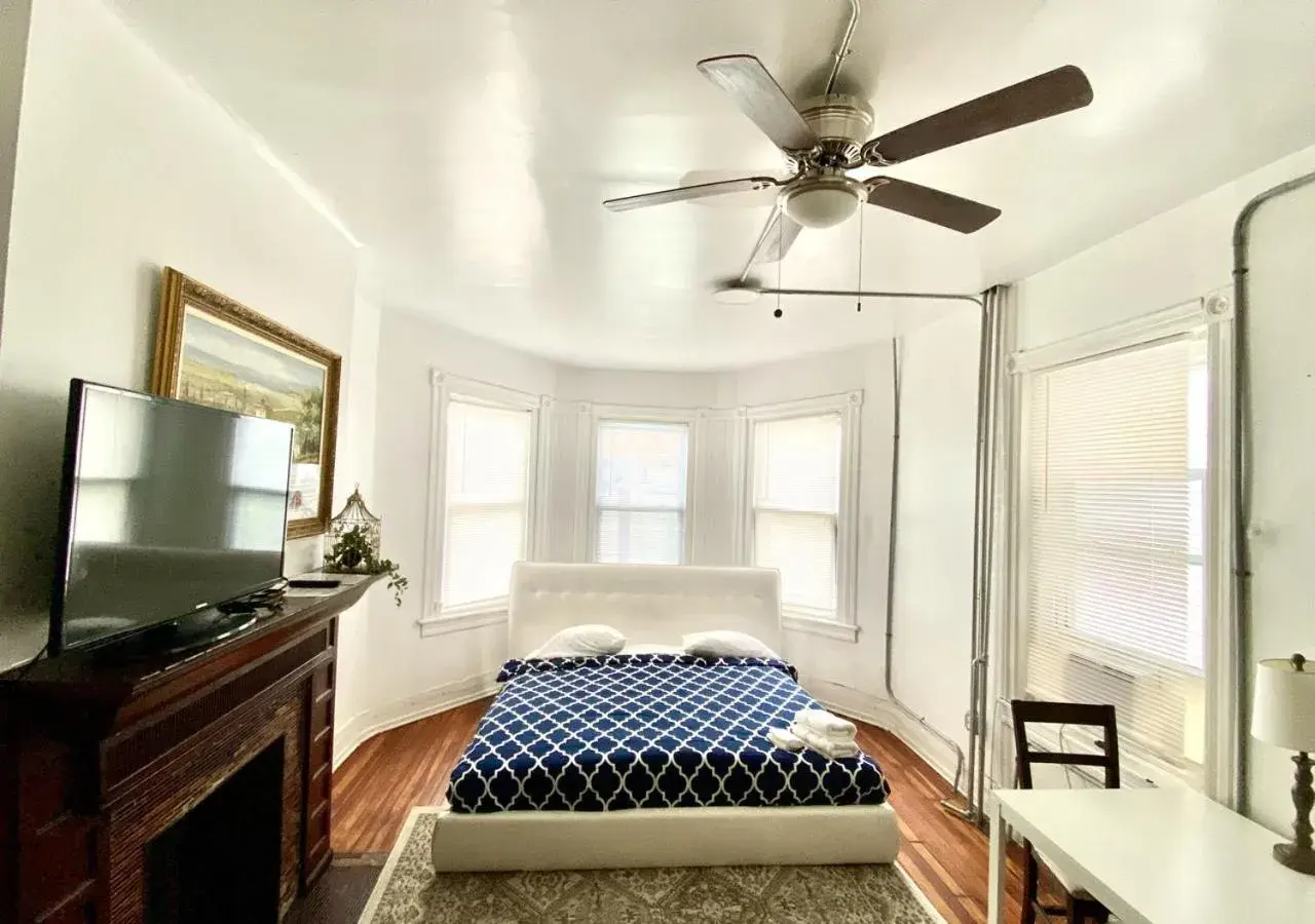 Family Room with Private Bathroom in Legacy - Spring Garden University City Family Room with Private Bathroom in Legacy - Spring Garden University City