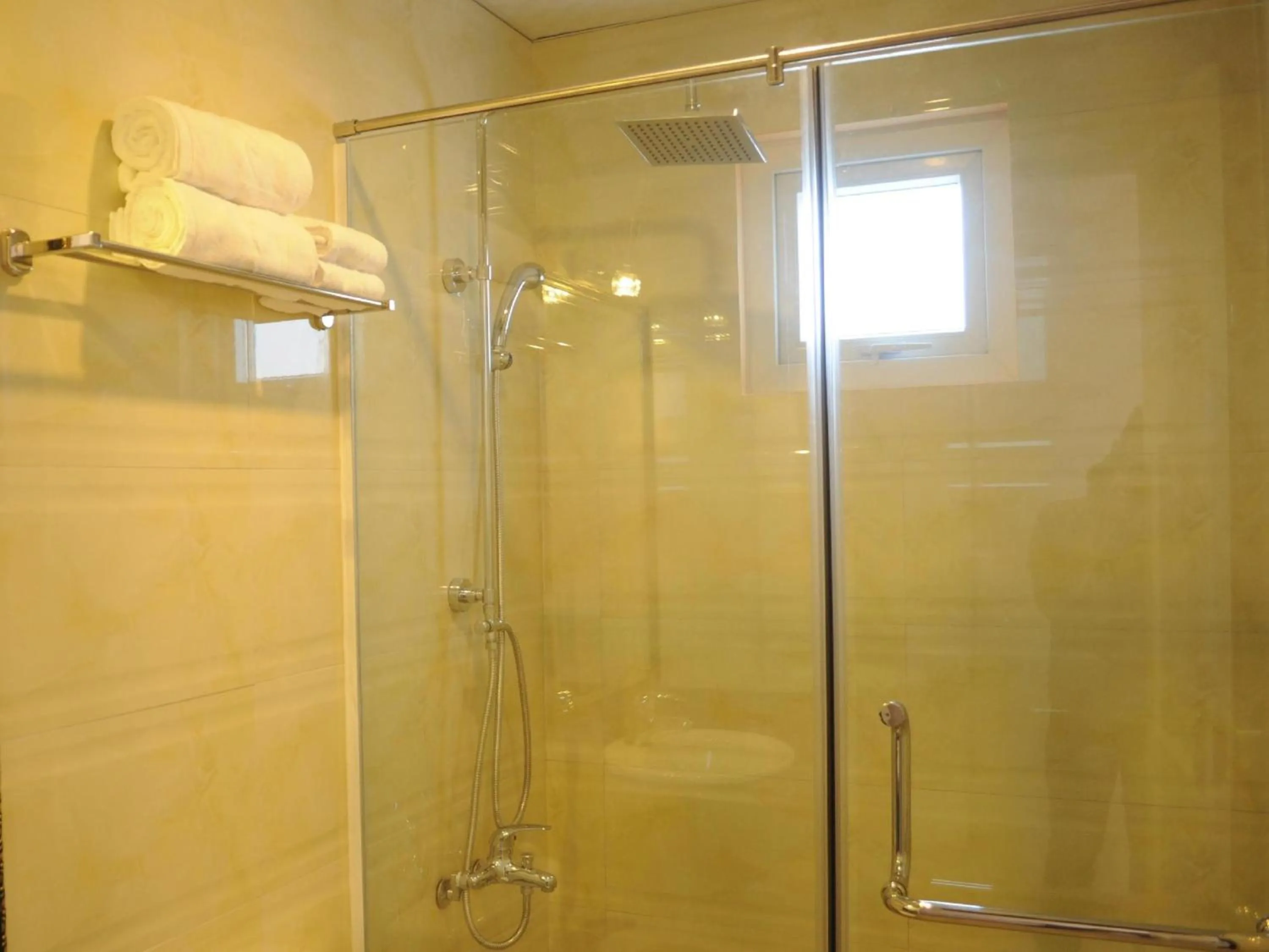 Bathroom in Van Nam Hotel