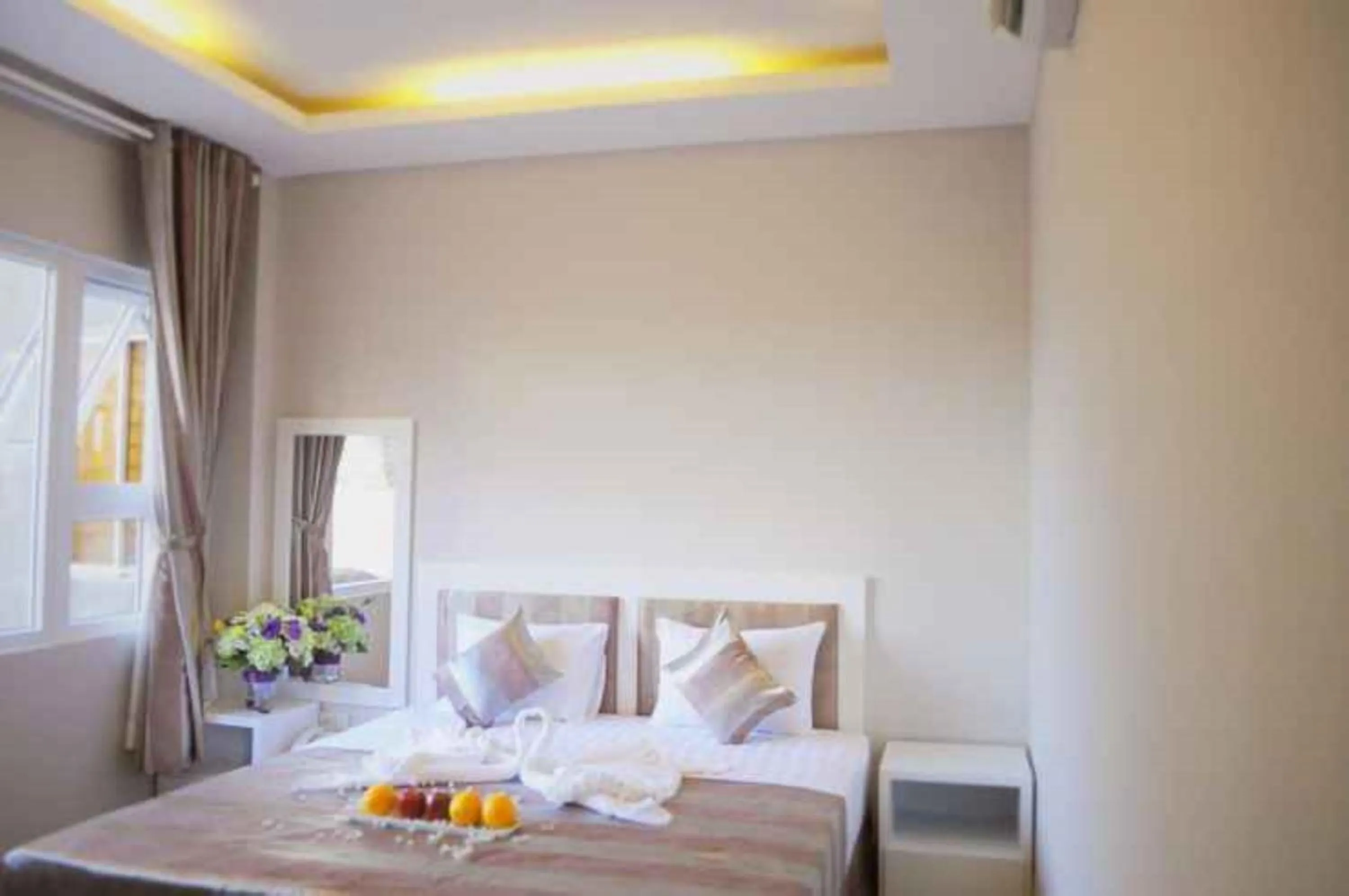 Bedroom, Bed in Van Nam Hotel