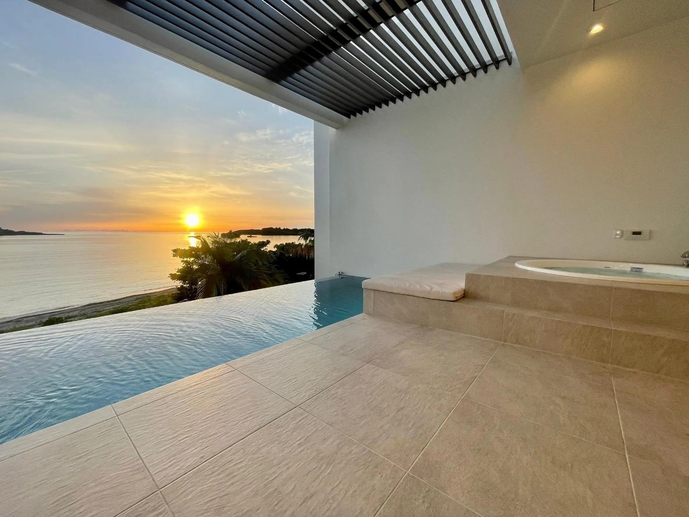 Natural landscape in Villa VALIOSA ON THE BEACH