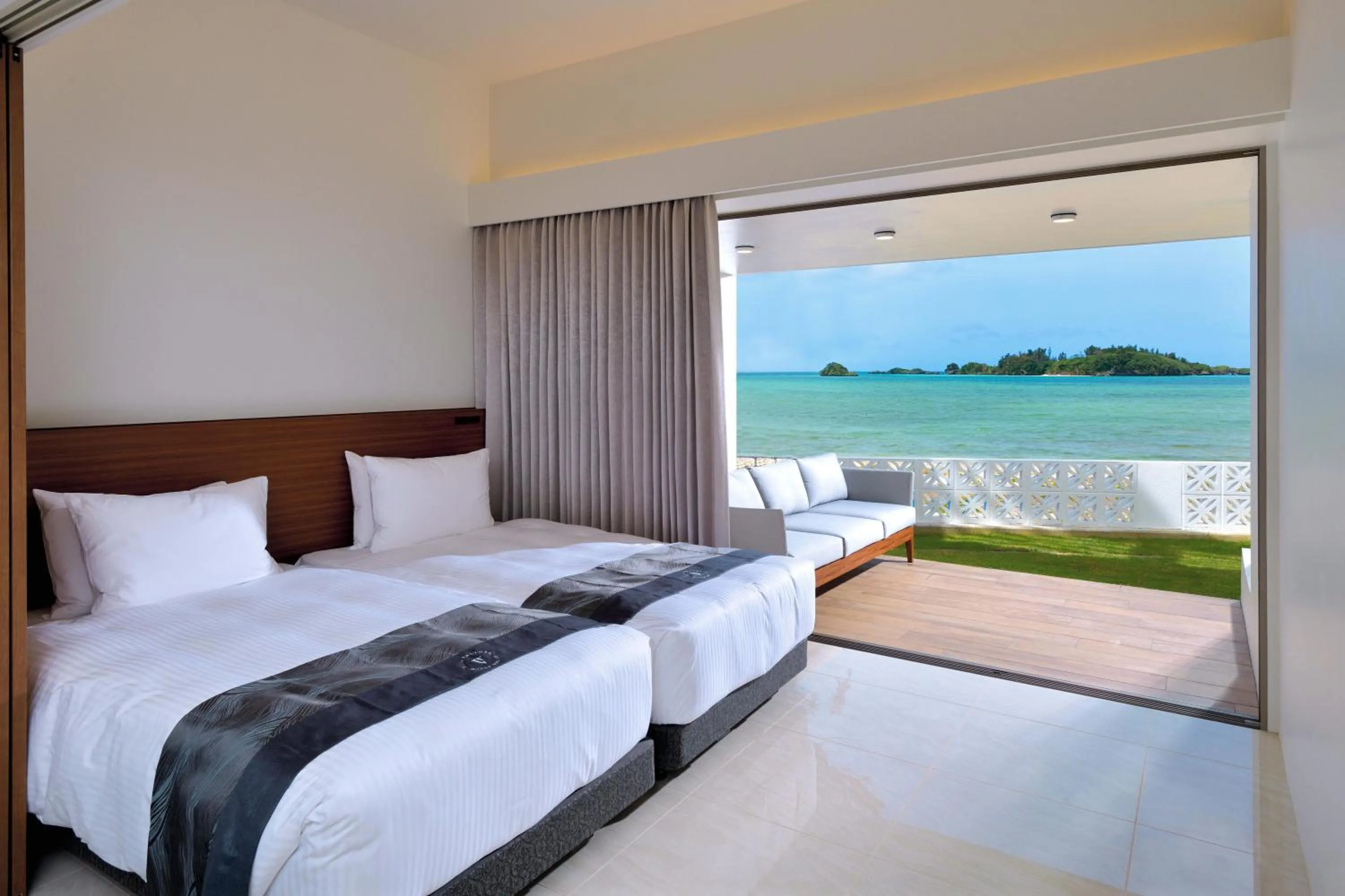 Bedroom, Bed in Villa VALIOSA ON THE BEACH