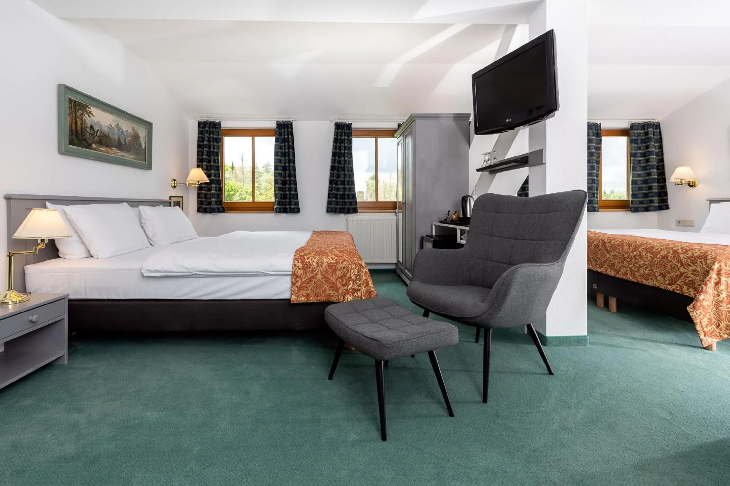Photo of the whole room, Bed in Parkhotel Hohnstein by STEIGER Hotels