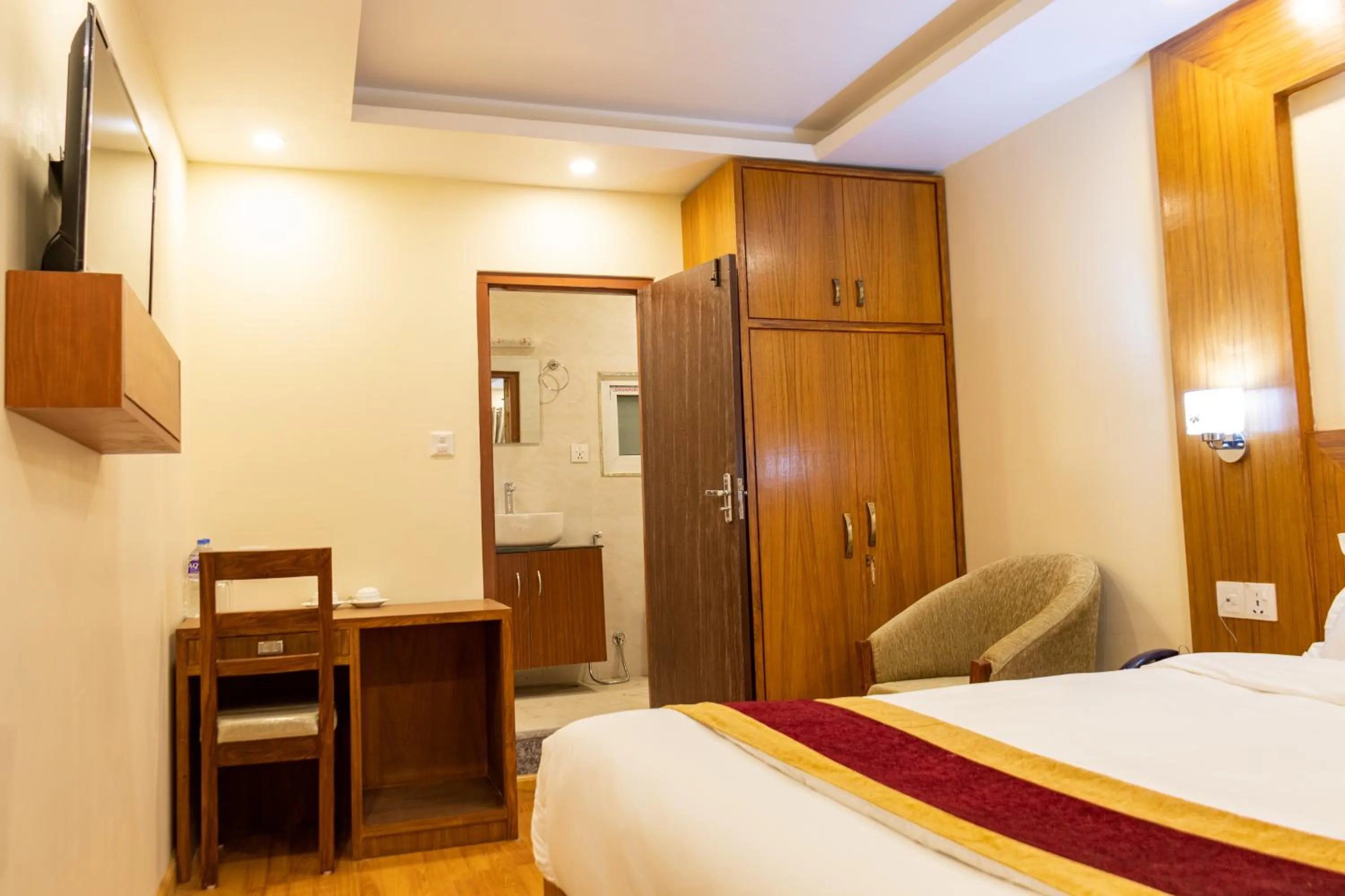 Bedroom, Bed in Everland Kathmandu Hotel