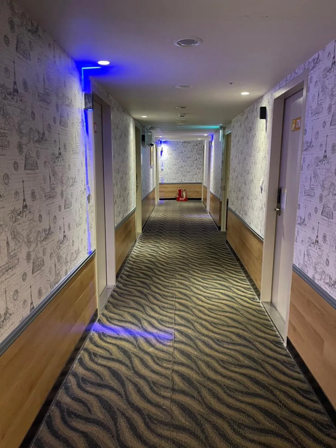 Bed in Funny Ximen Hotel