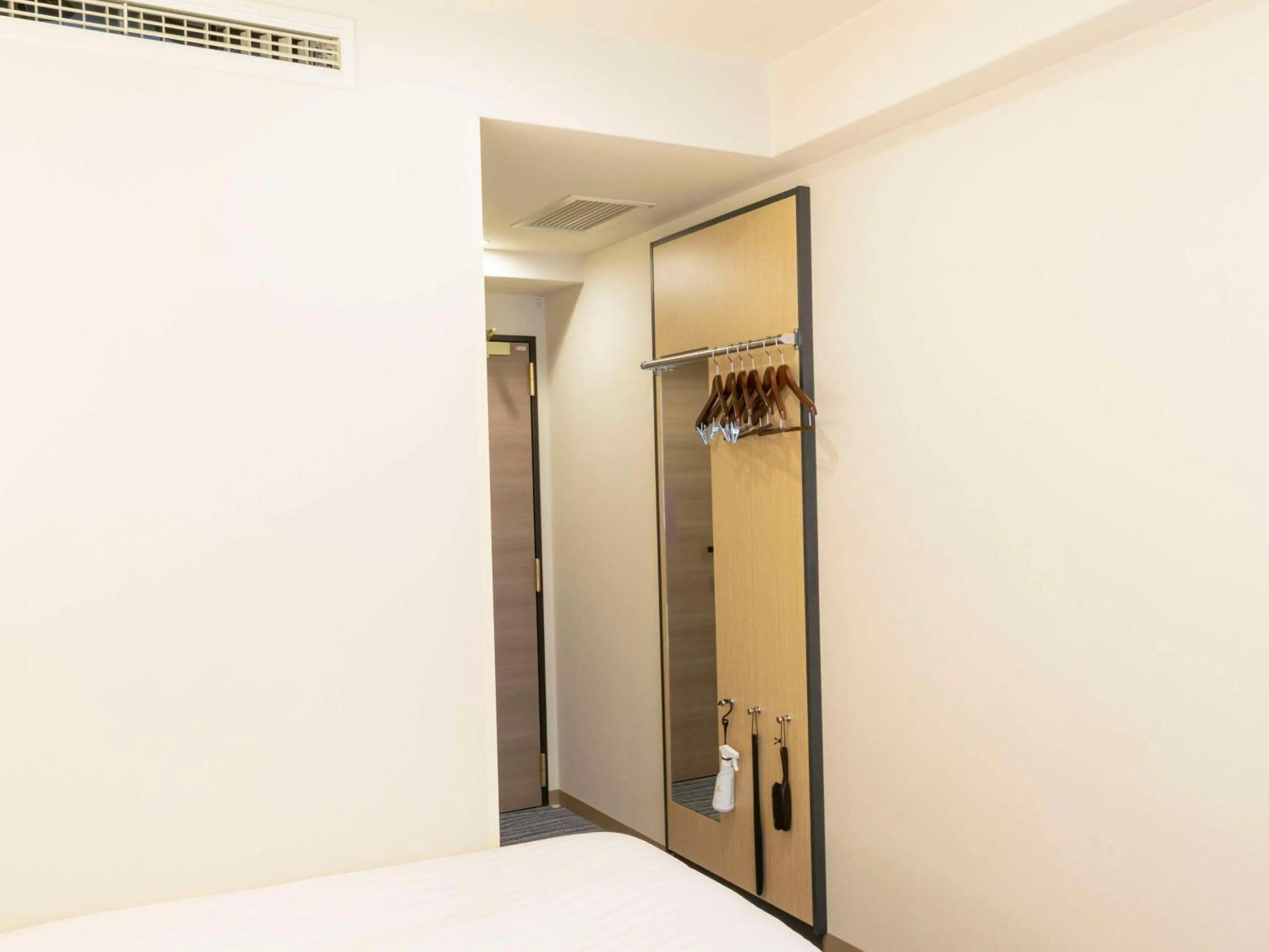 Bedroom in Comfort Inn Kyoto Shijokarasuma