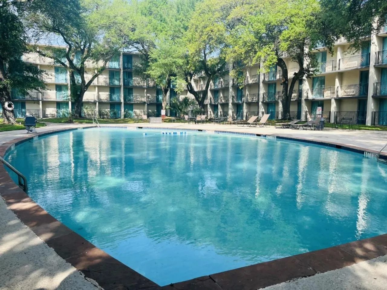 Swimming pool in Wingate Houston near NRG Park/Medical Center
