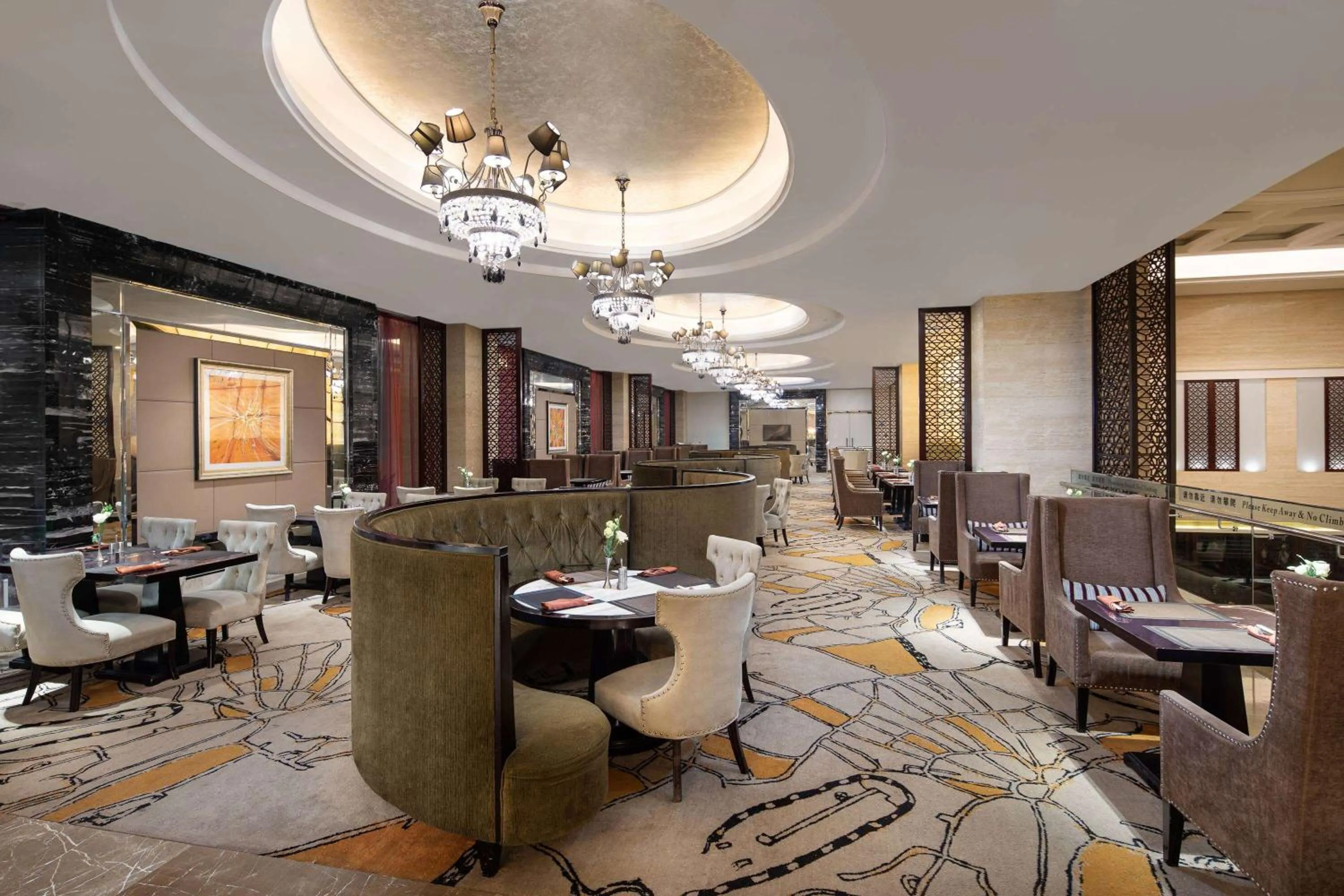 Restaurant/places to eat in Wyndham Xinyang Downtown