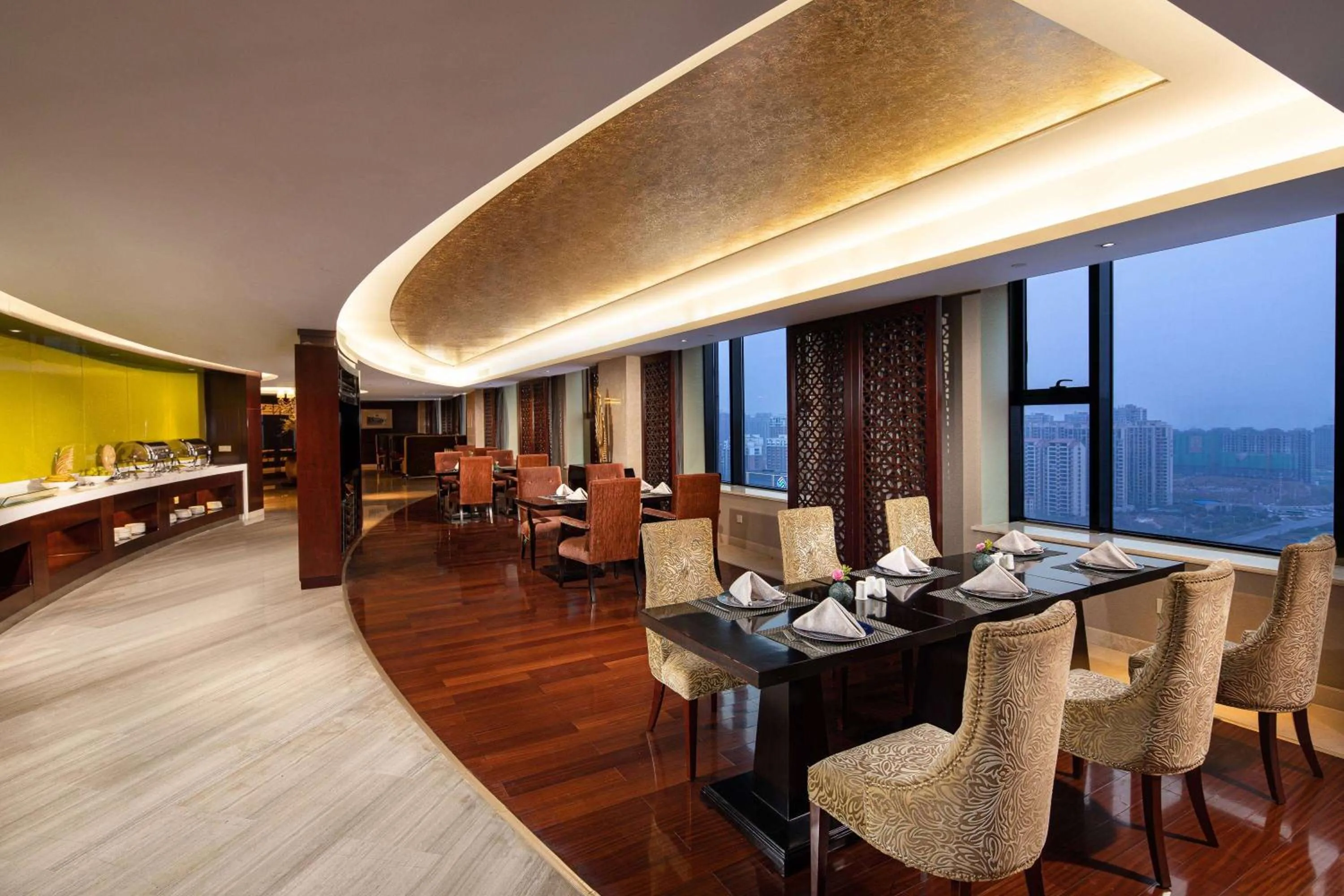 Lounge or bar in Wyndham Xinyang Downtown