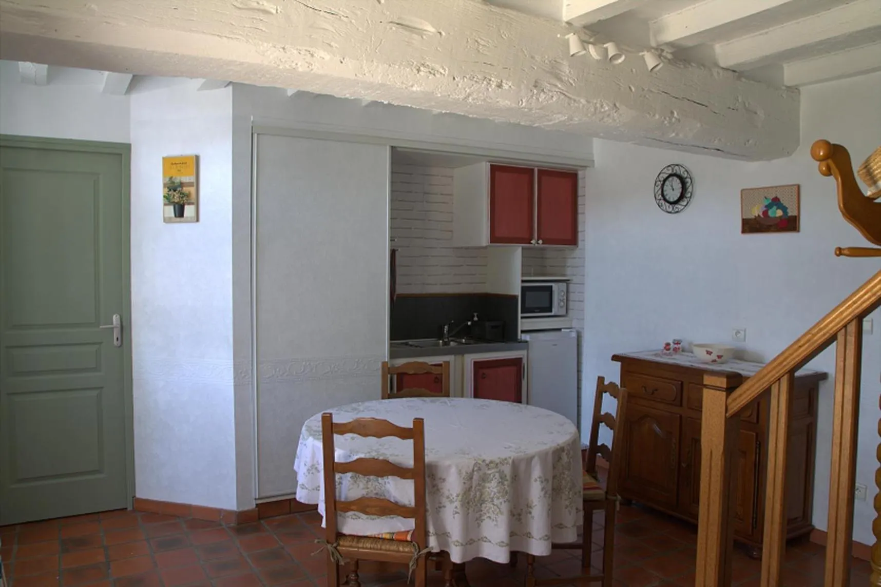 Kitchen or kitchenette in Chambre d hote La Roussiere