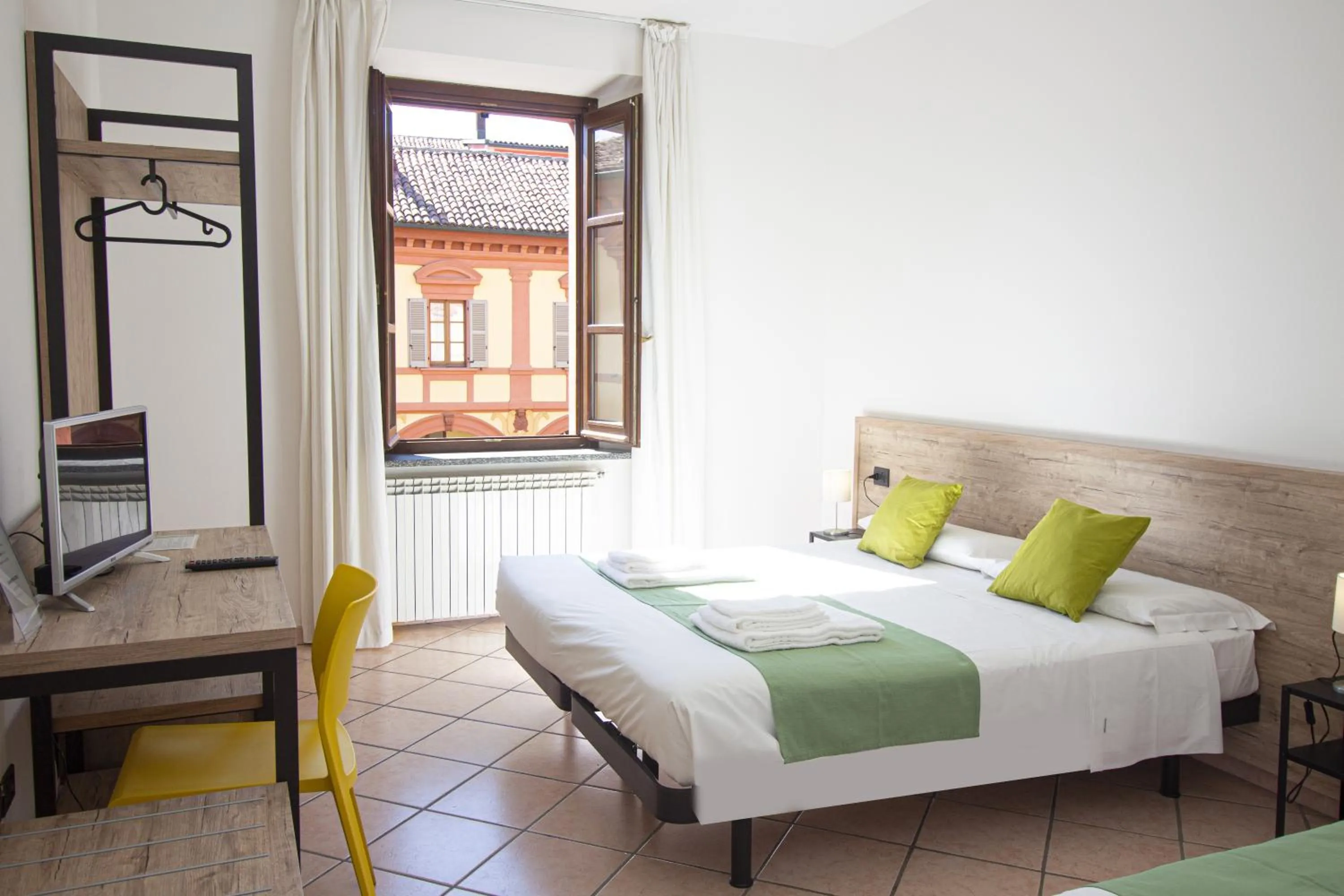 View (from property/room), Bed in LVG Hotel Collection - Tornielli 9