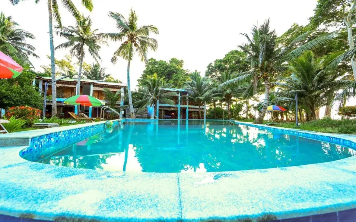 Superior King Room - single occupancy in Pearl Park Beach Resort Private Limited Superior King Room - single occupancy in Pearl Park Beach Resort Private Limited