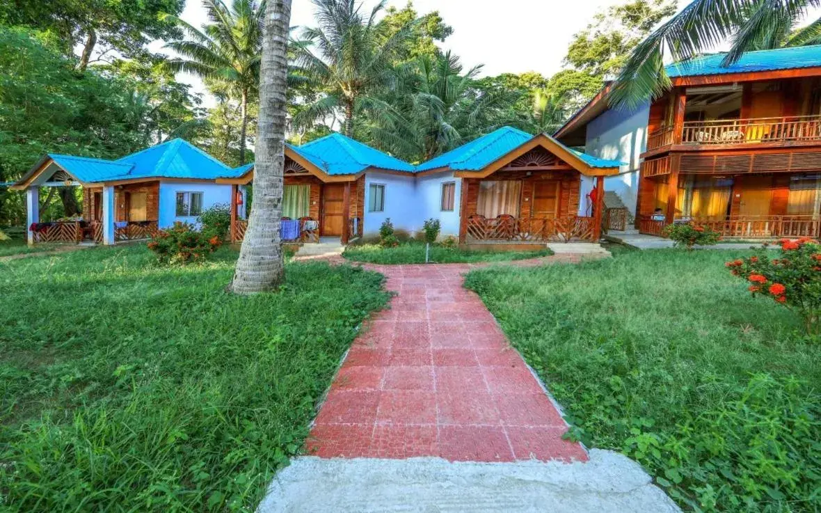 Double Room with Garden View - single occupancy in Pearl Park Beach Resort Private Limited Double Room with Garden View - single occupancy in Pearl Park Beach Resort Private Limited