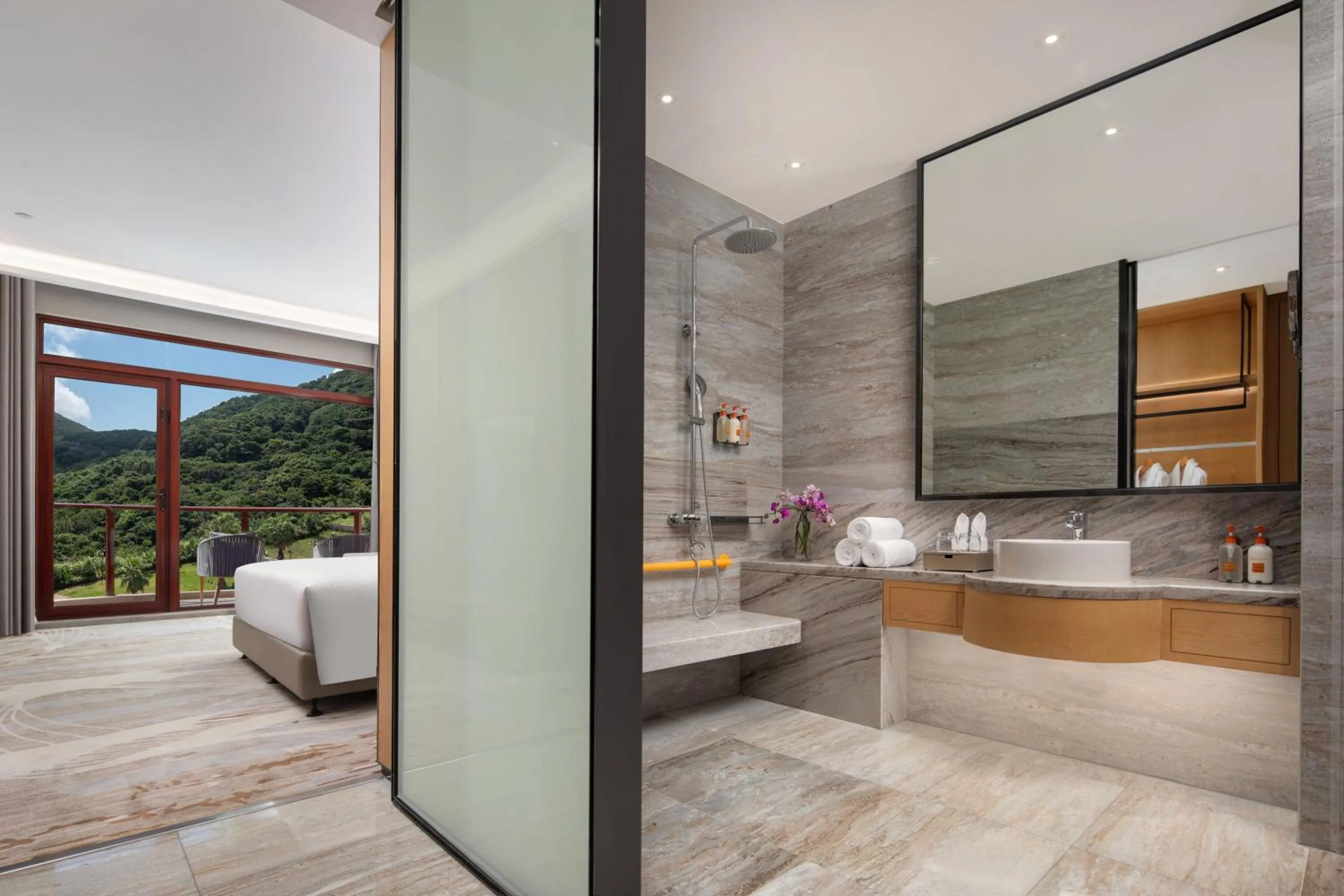 Bathroom in Crowne Plaza Zhoushan Seaview by IHG