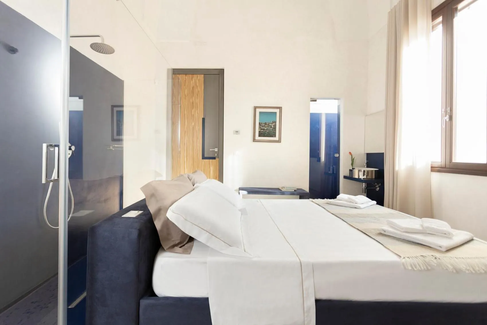 Photo of the whole room, Bed in Palazzo Donna Titì