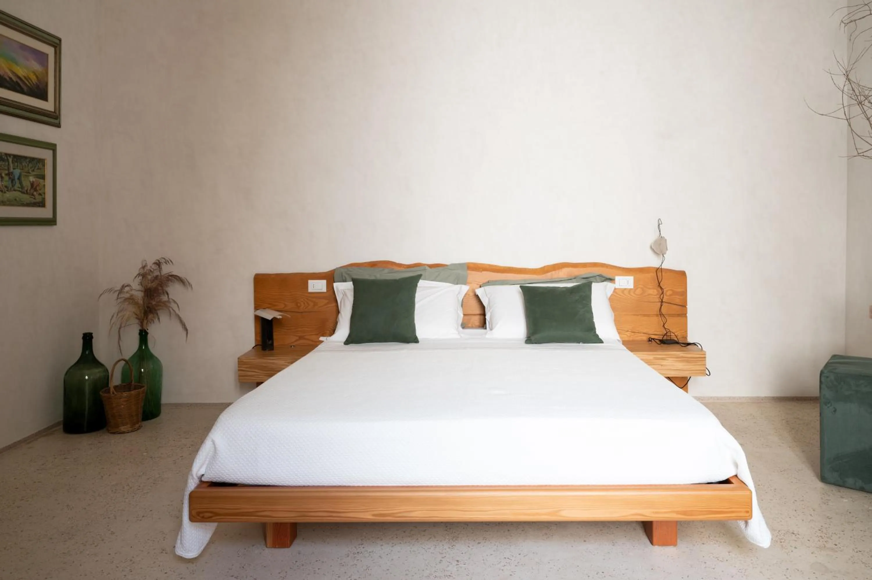 Spring, Bed in Palazzo Donna Titì