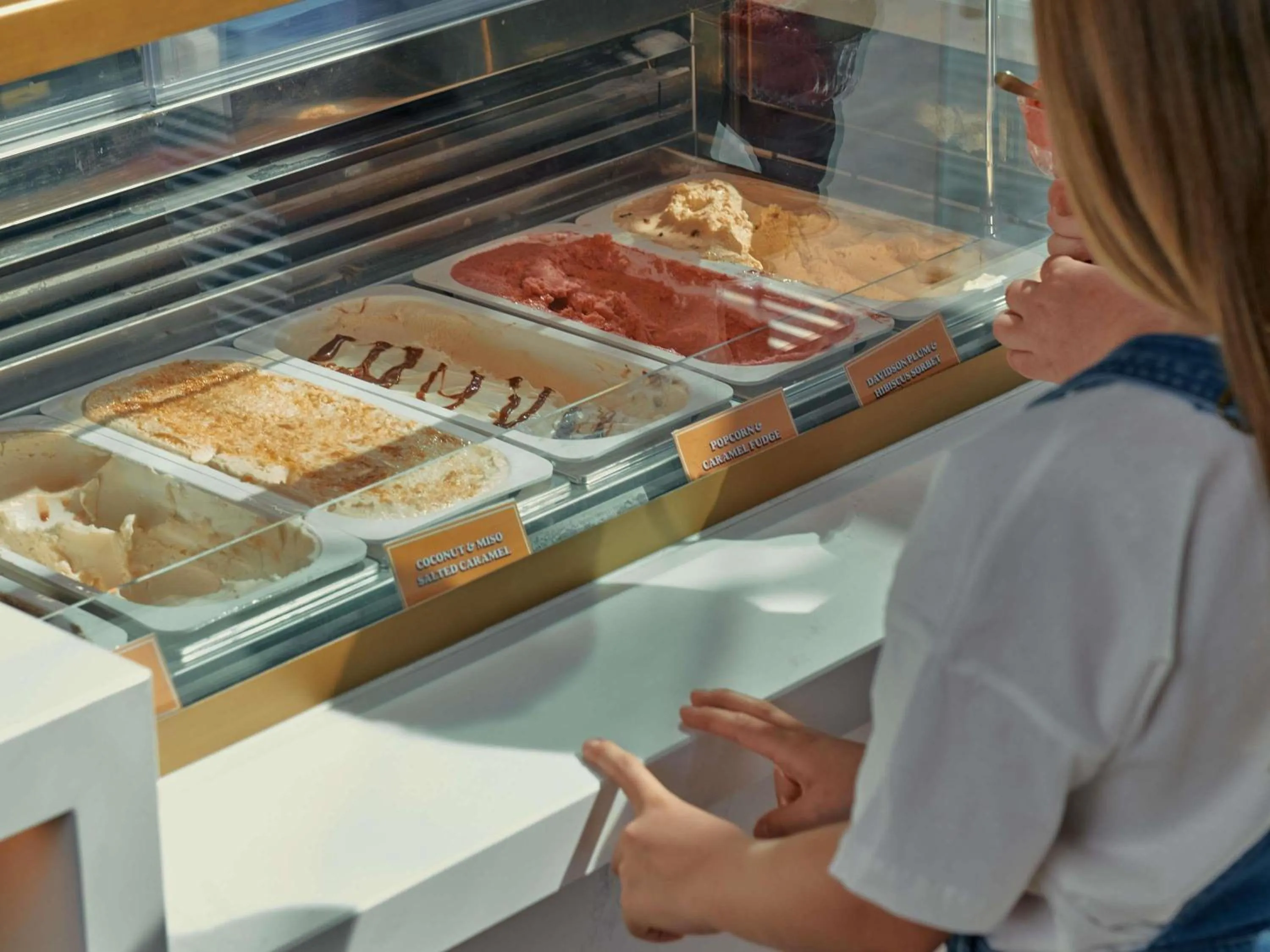 Restaurant/places to eat in Movenpick Hotel Melbourne On Spencer