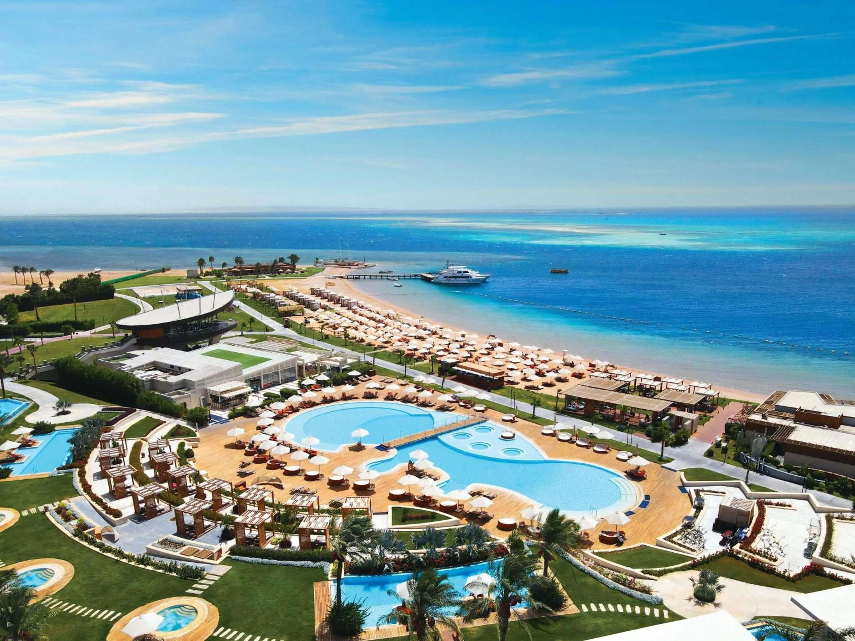 Property building in Rixos Premium Magawish Suites and Villas- Ultra All-Inclusive