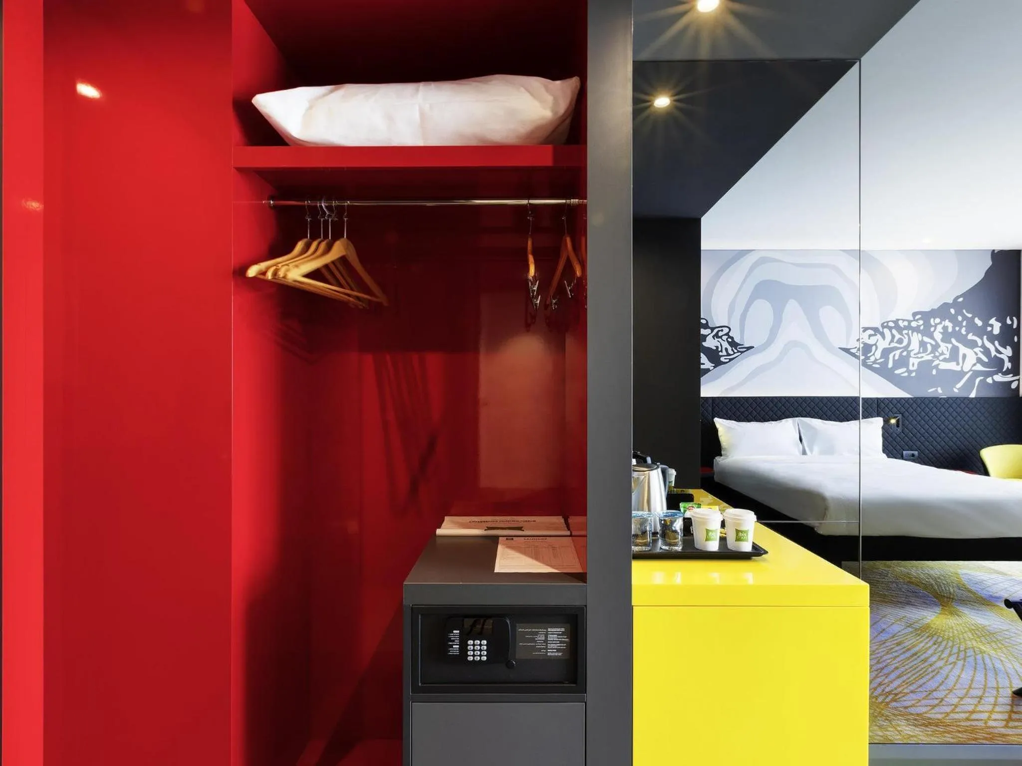 Bedroom in ibis Styles Istanbul Merter